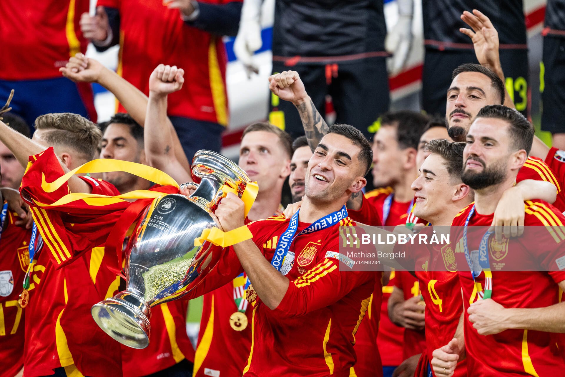 Ferran Torres of Spain celebrates with the trophy