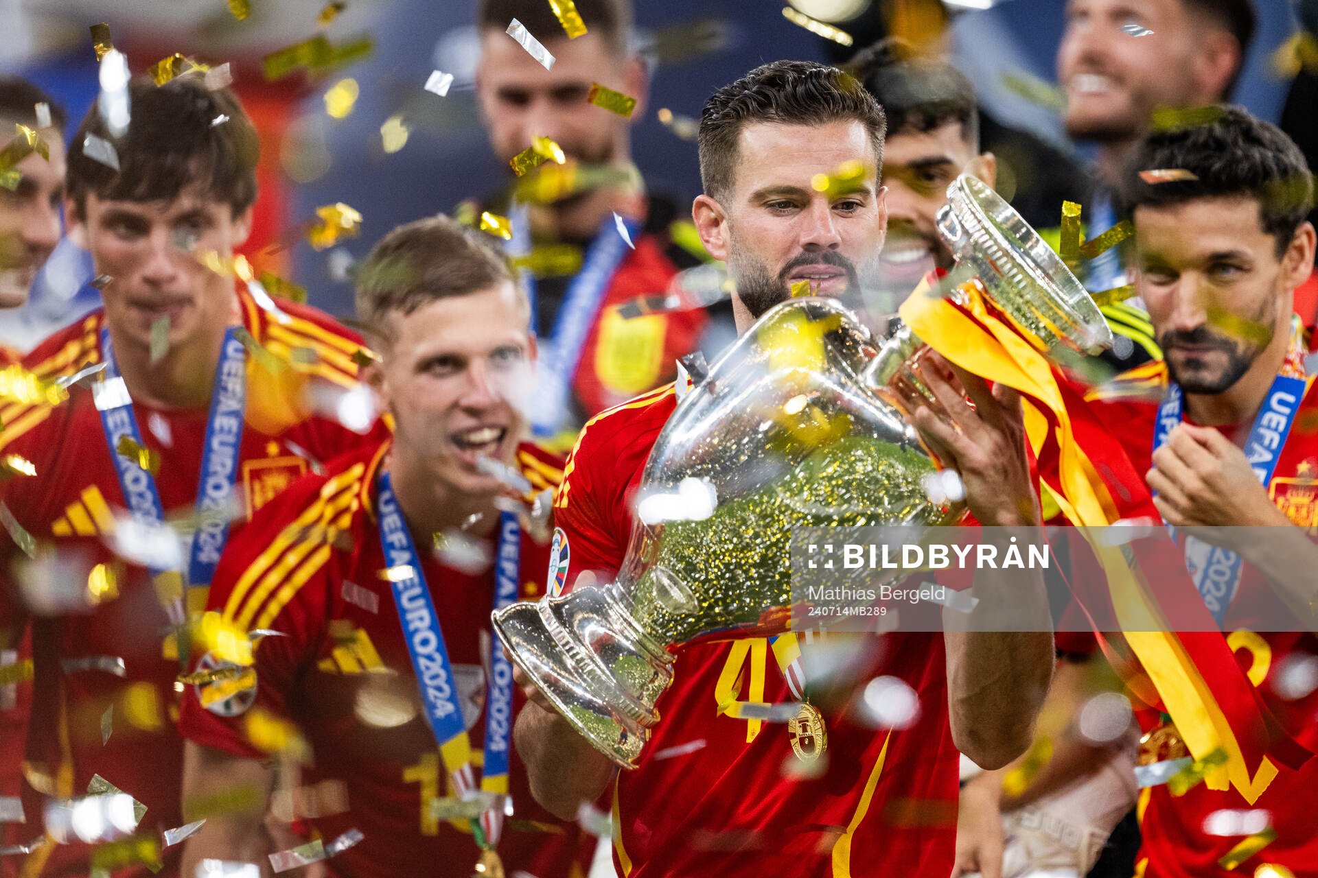 Nacho of Spain celebrates with the trophy after the UEFA Euro 2024 Football Championship final between Spain and England on July 14, 2024 in Berlin.