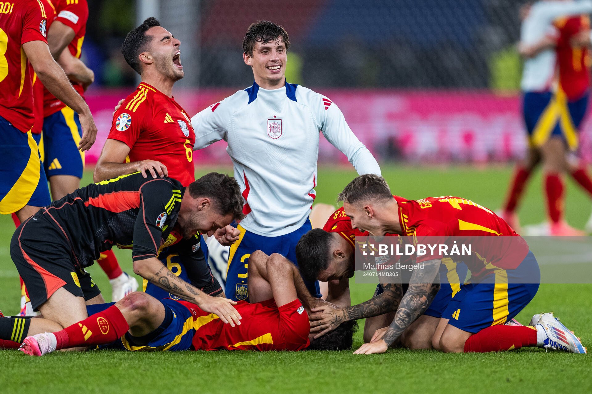 Mikel Merino and Robin Aime Le Normand Mainfray of Spain