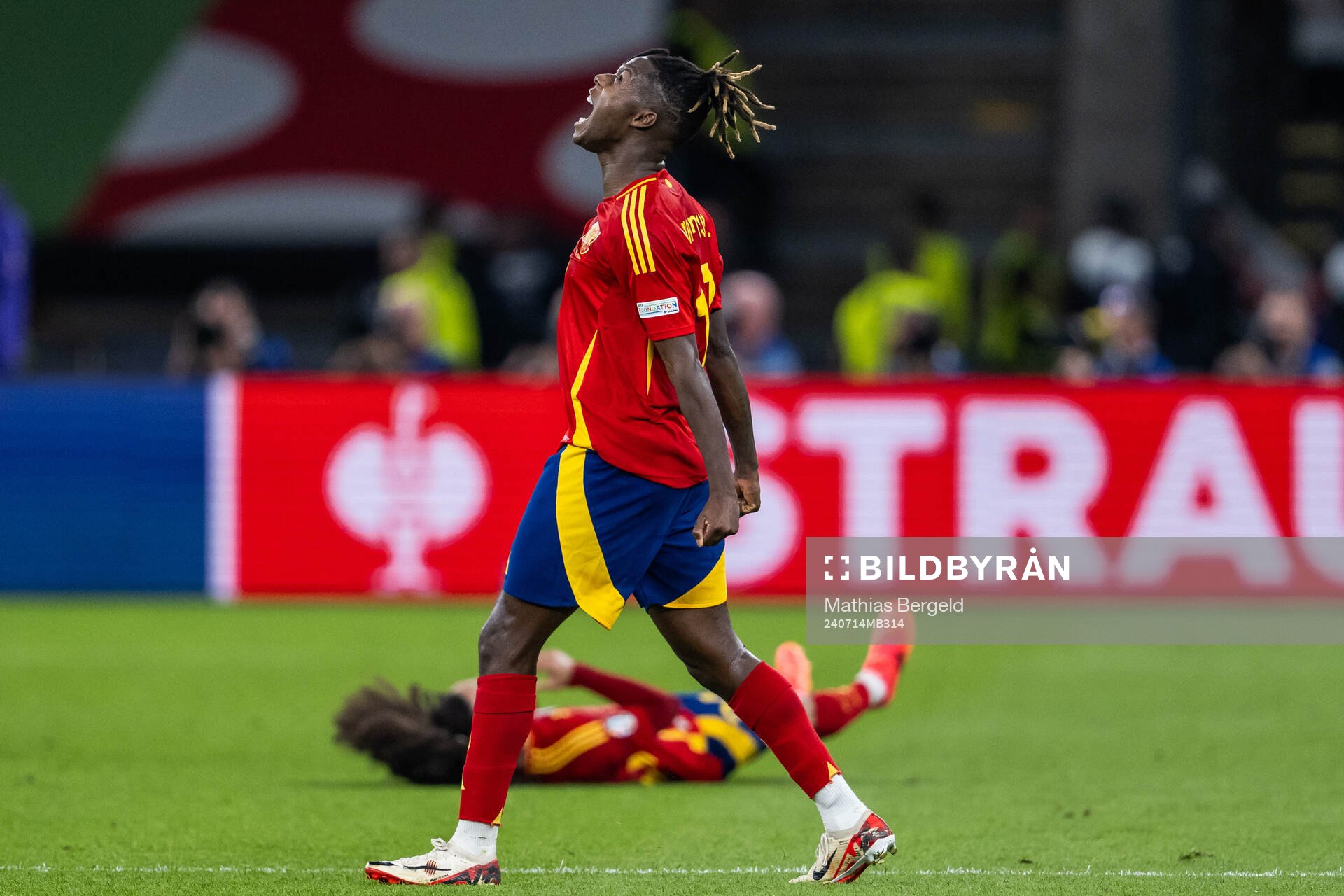Nicholas Williams of Spain celebrates