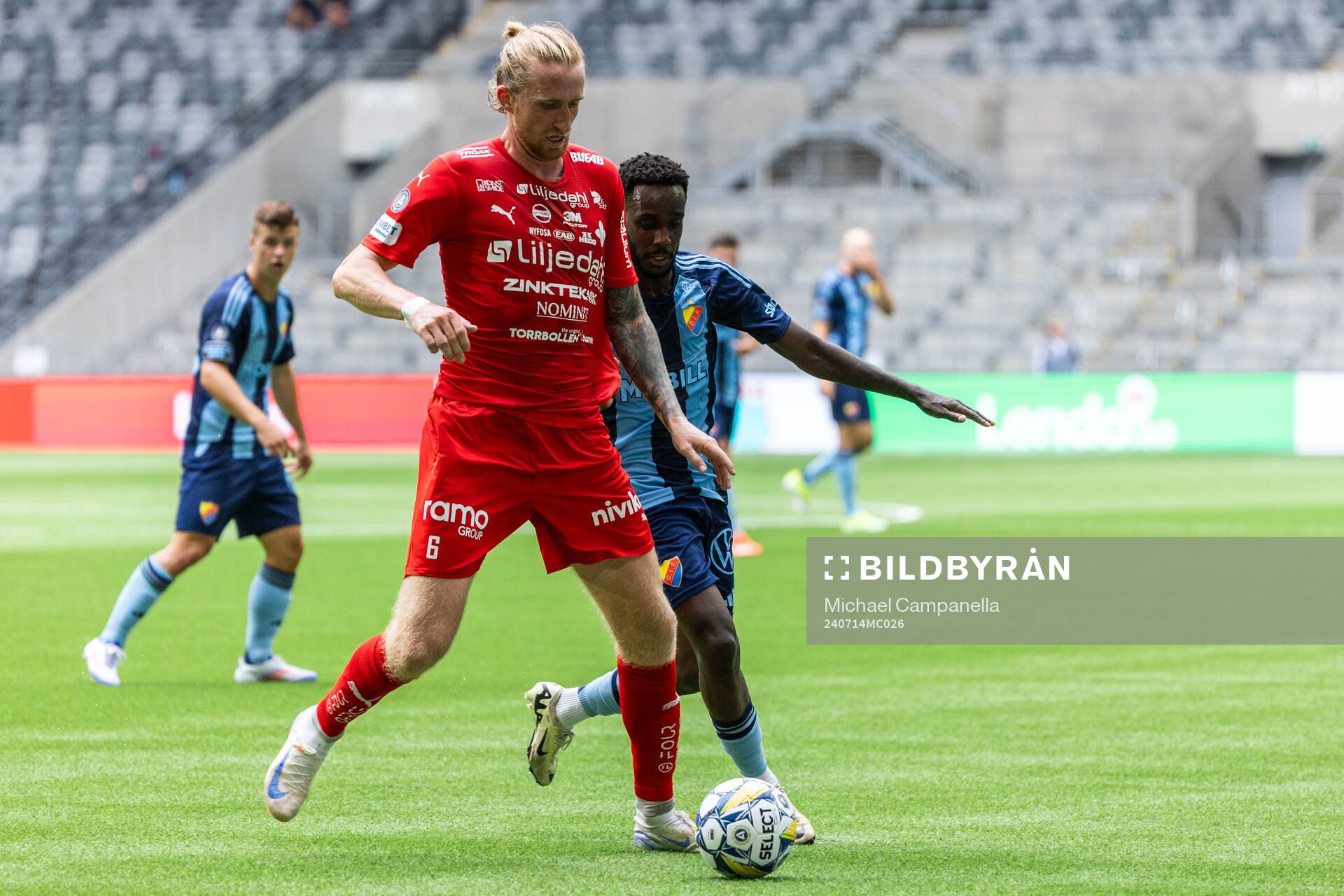 Värnamos Hampus Näsström och Djurgårdens Tokmac Nguen