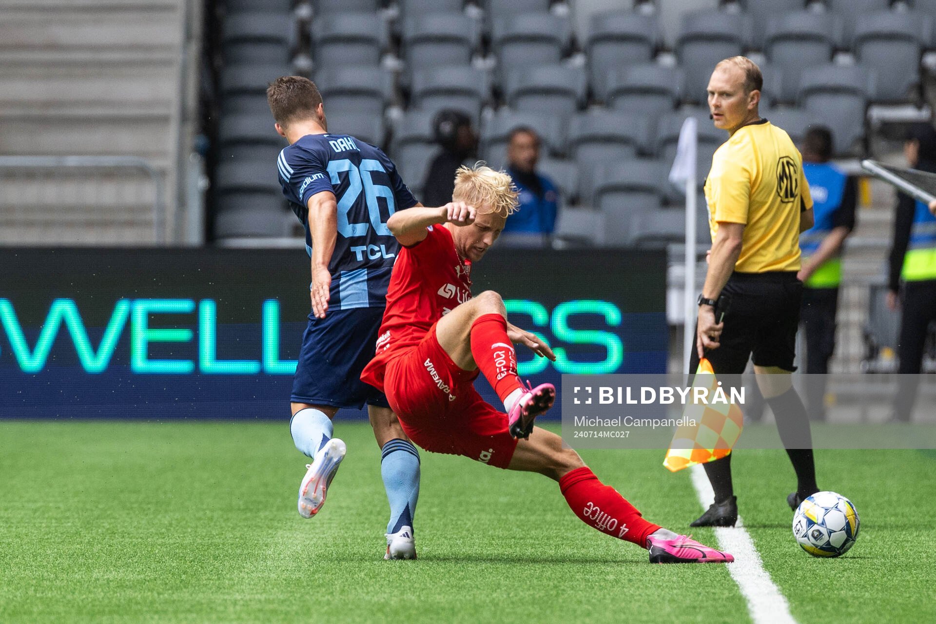 Djurgårdens Samuel Dahl och Värnamos Victor Larsson