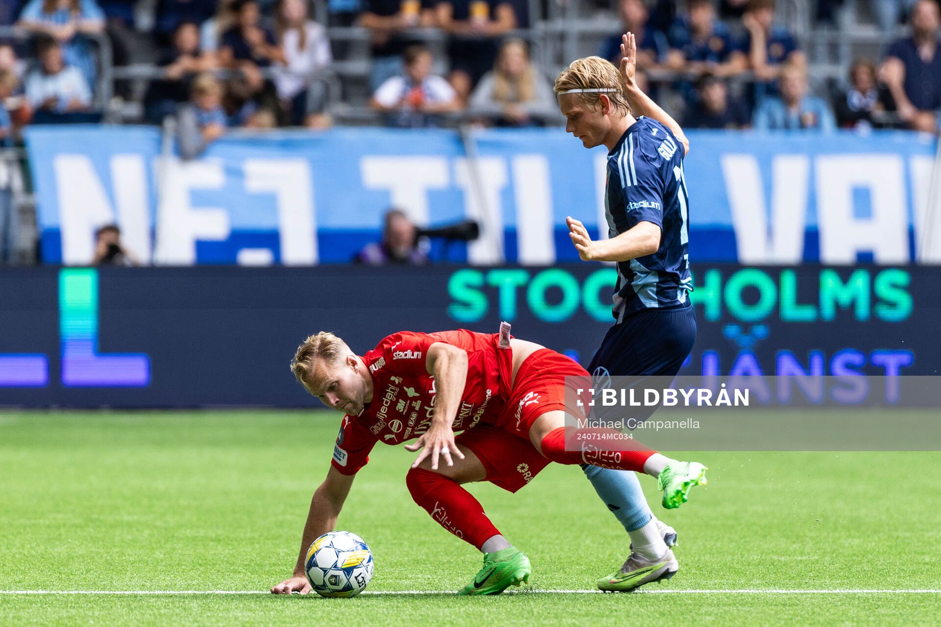Värnamos Gustav Engvall och Djurgårdens Tobias Gulliksen