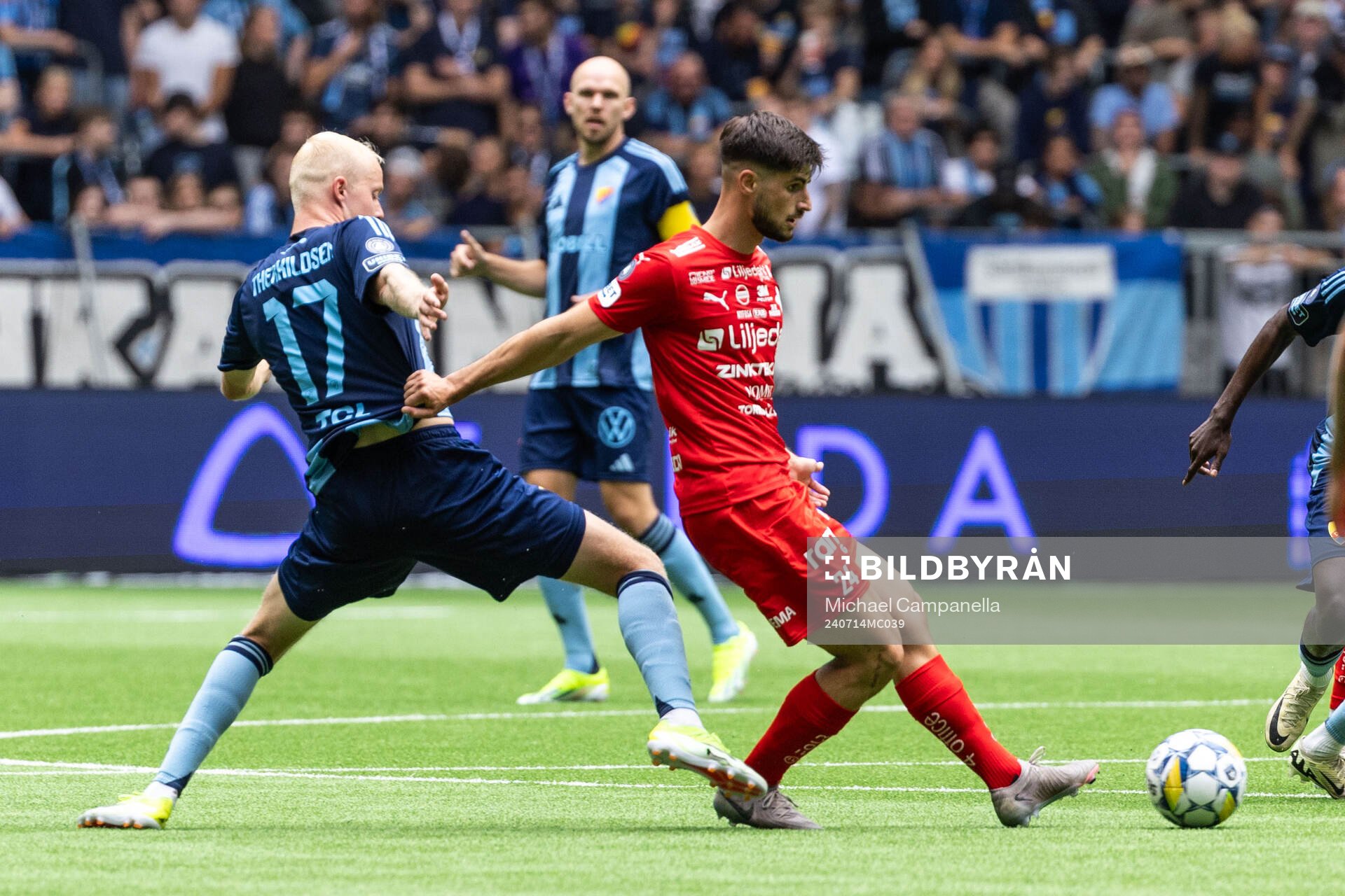 Djurgårdens Peter Therkildsen och Värnamos Emin Grozdanic