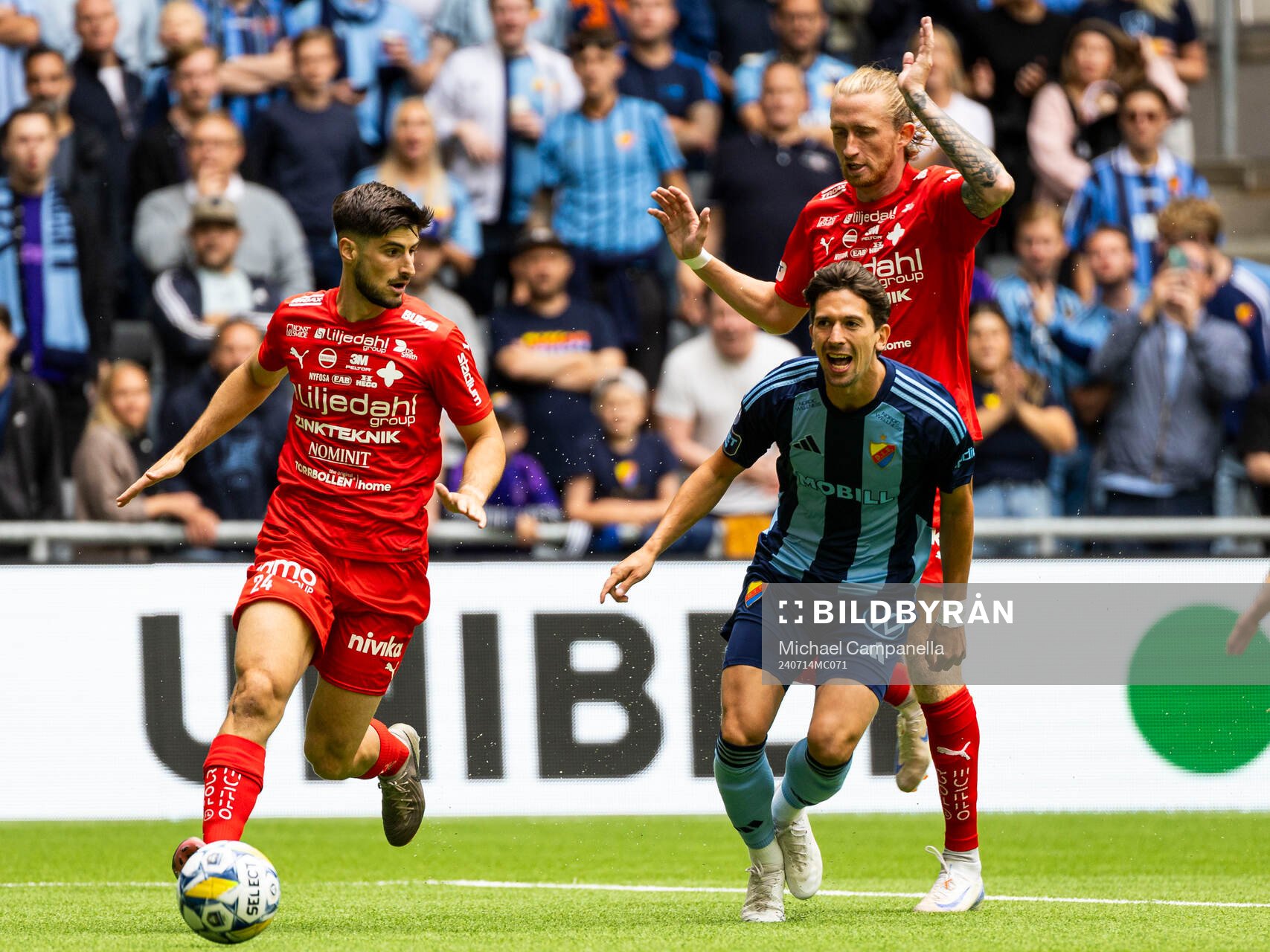 Värnamos Emin Grozdanic och Djurgårdens Gustav Wikheim