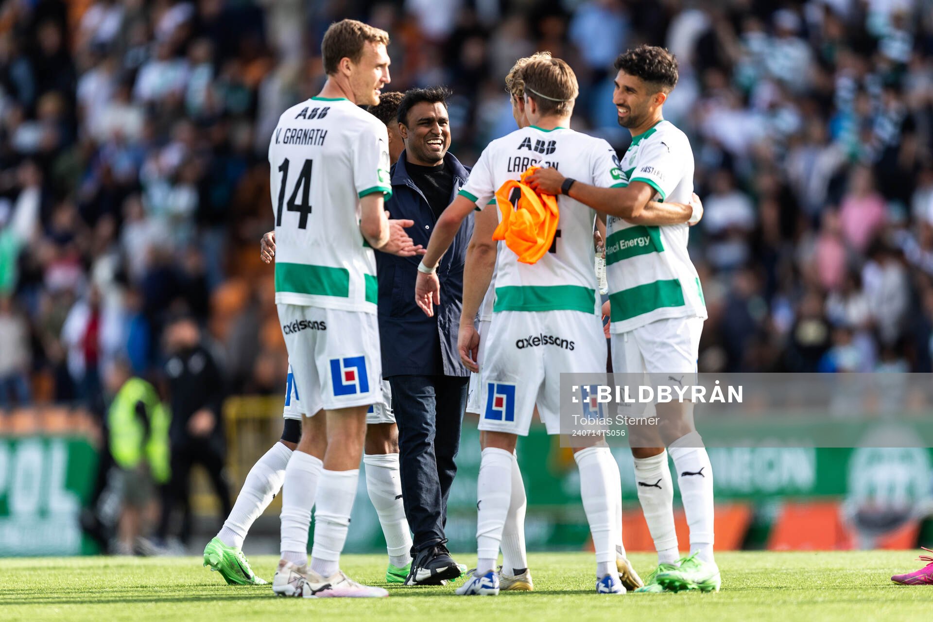 Västerås tränare Kalle Karlsson jublar