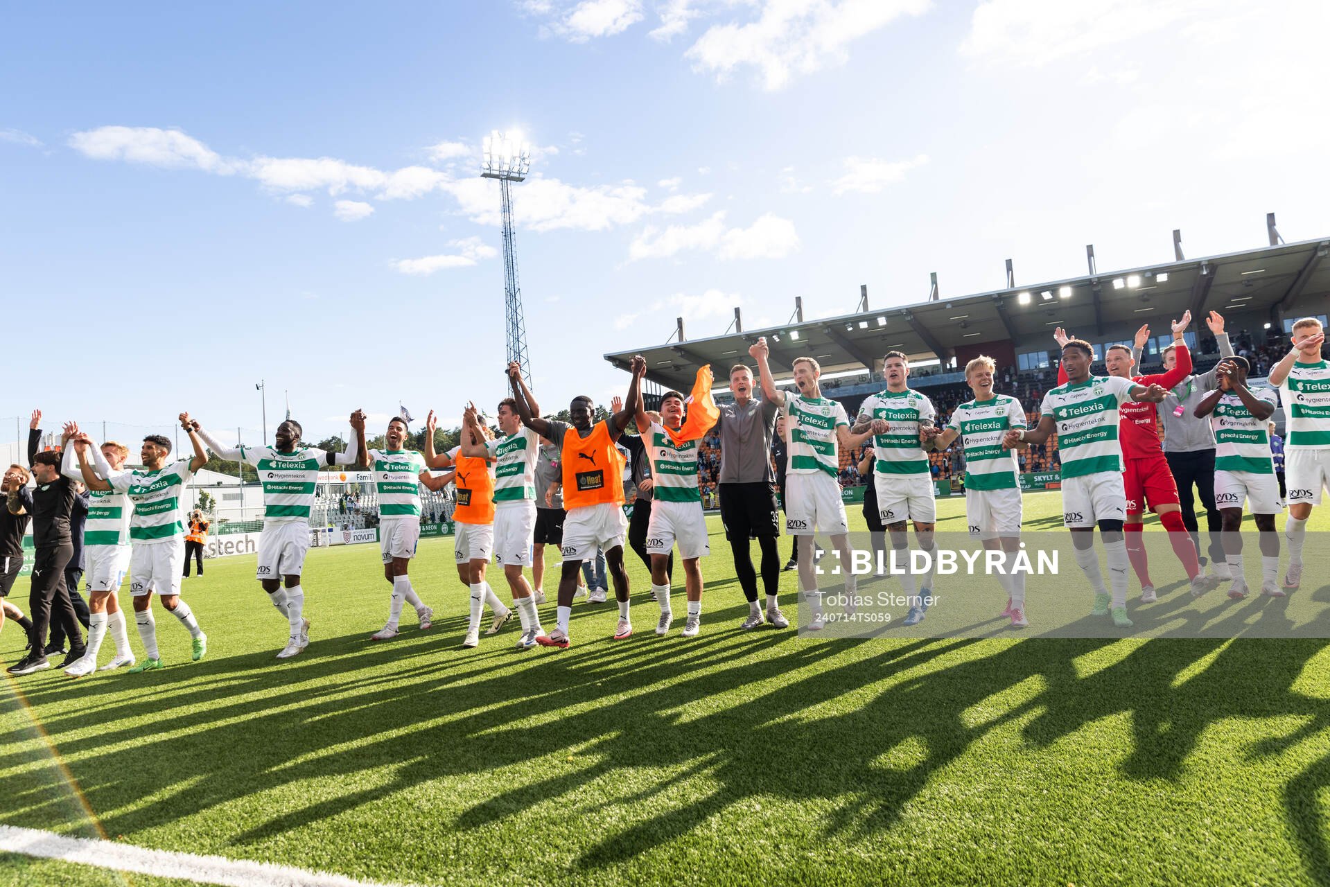 Västerås spelare jublar