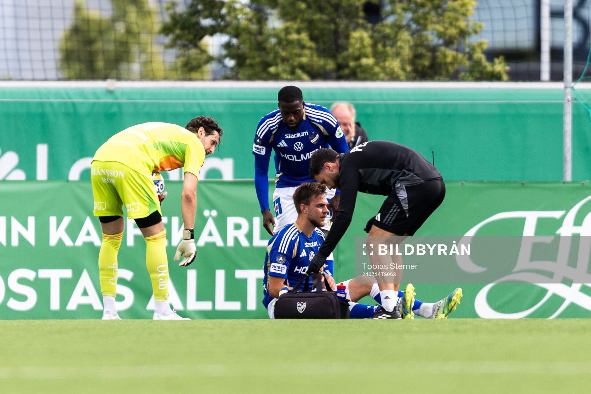 IFK Norrköpings Anton Eriksson har ont