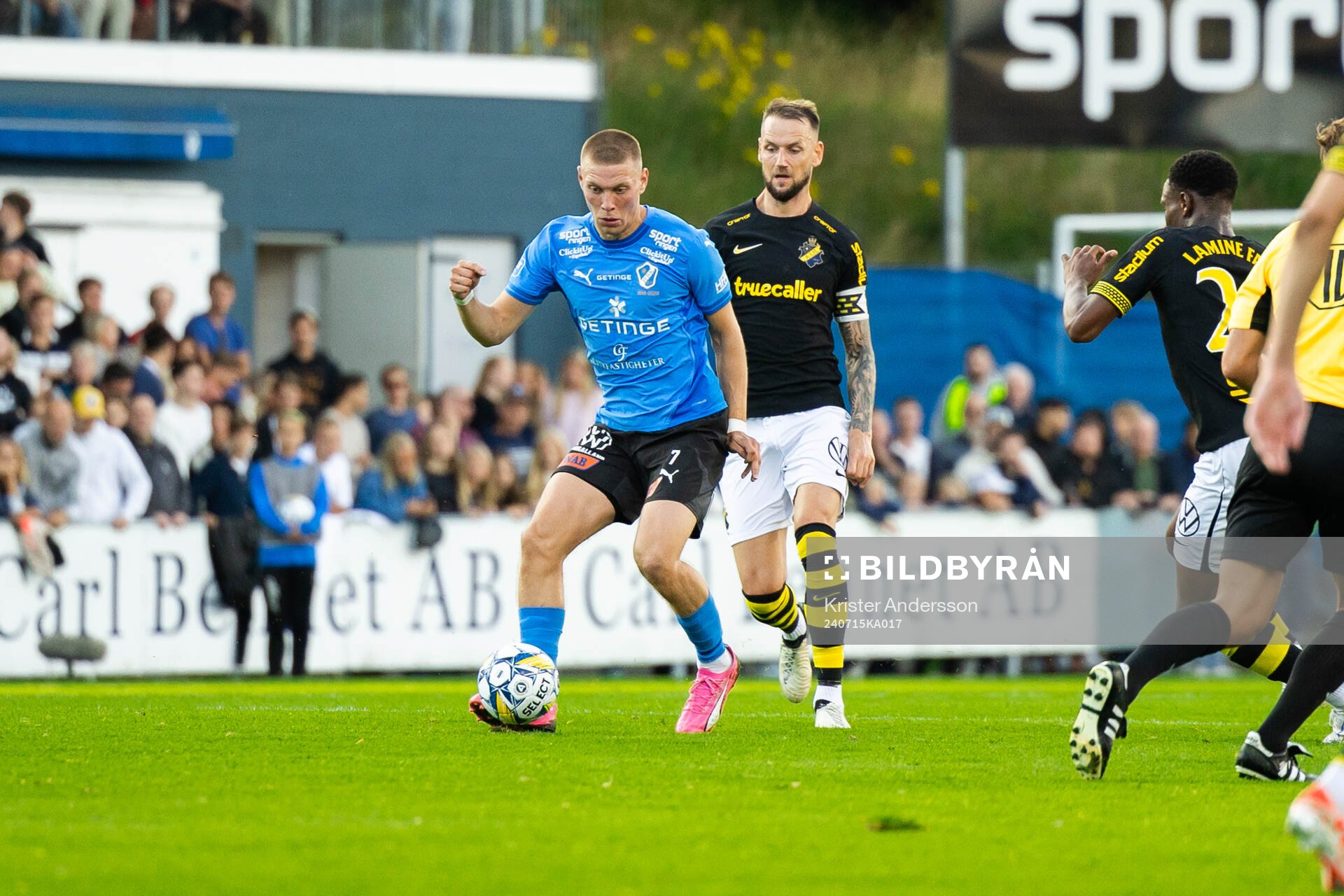 Halmstads Birnir Ingason och AIKs Alexander Milosevic