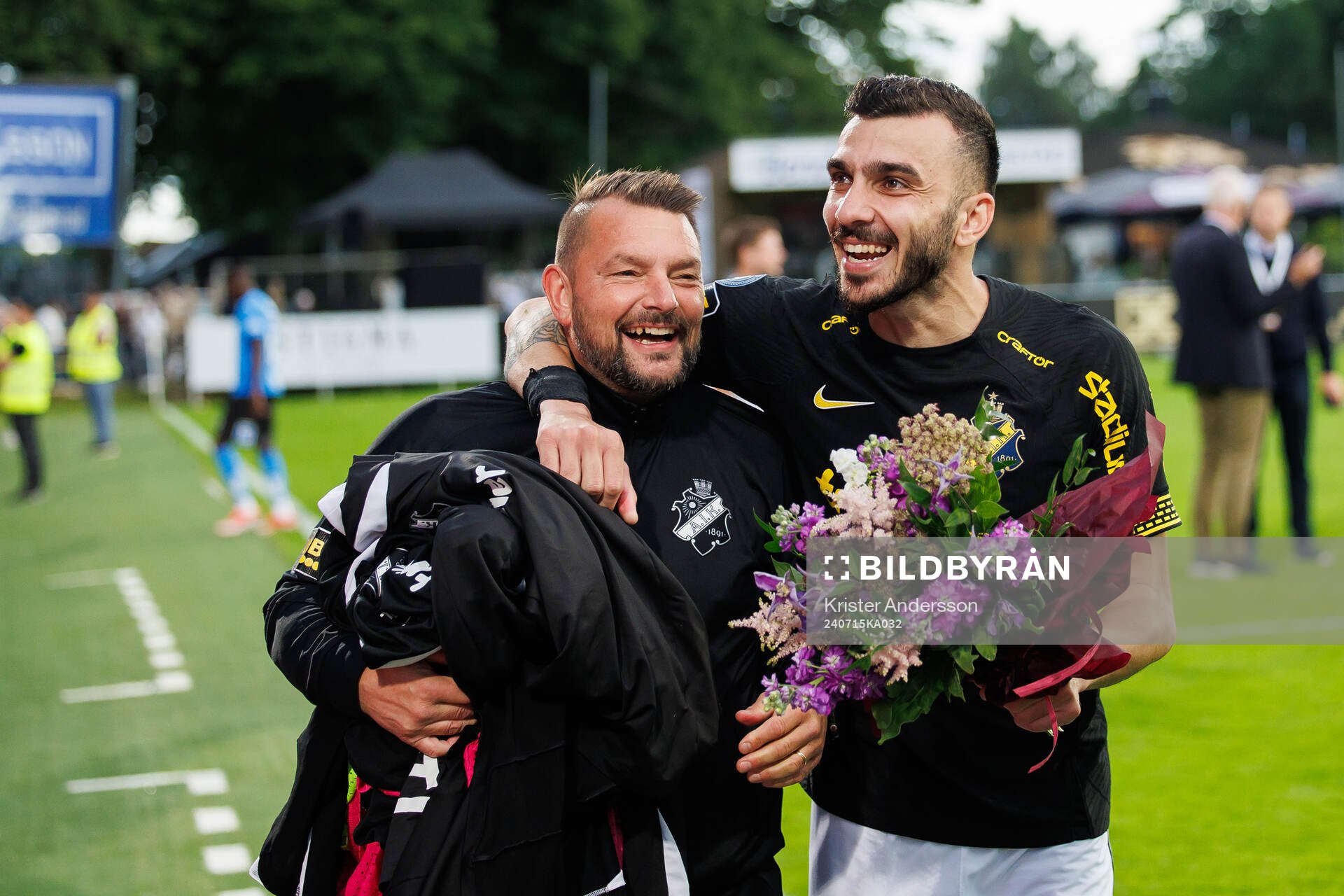 AIKs materialförvaltare Håkan Sjöberg och Ioannis Pittas