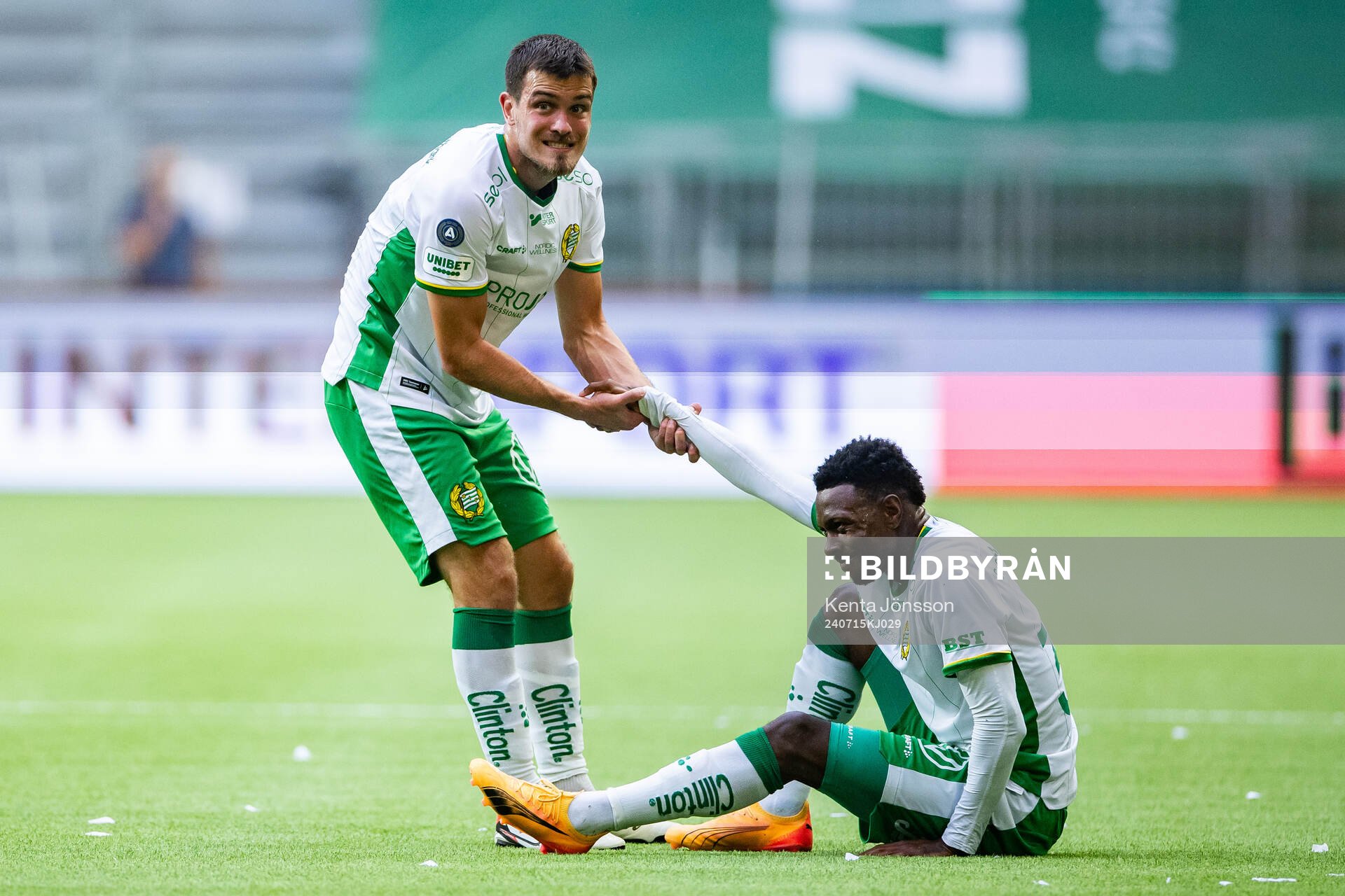 Hammarbys Pavle Vagic och Shaquille Pinas deppar