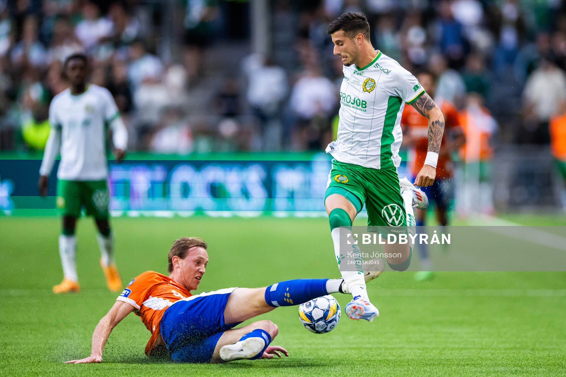 IFK Göteborgs Adam Carlén och Hammarbys Viktor Dukanovic