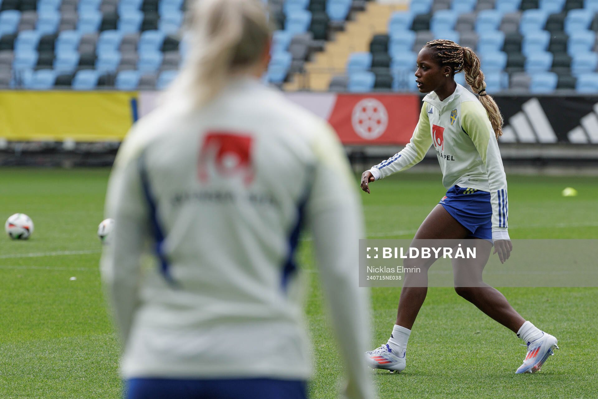 Evelyn Ijeh of the Swedish women's national football team
