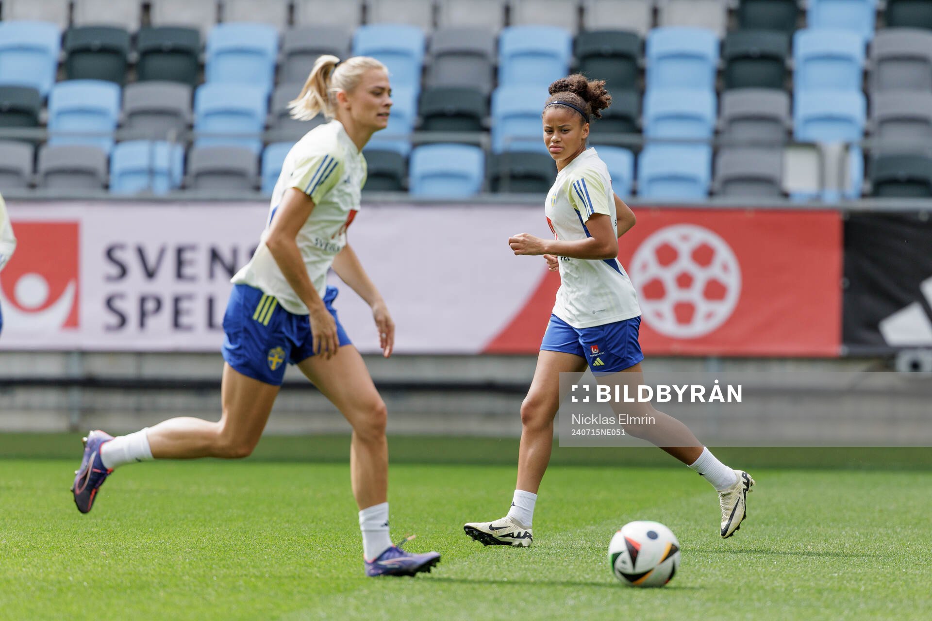 Felicia Schröder of the Swedish women's national football