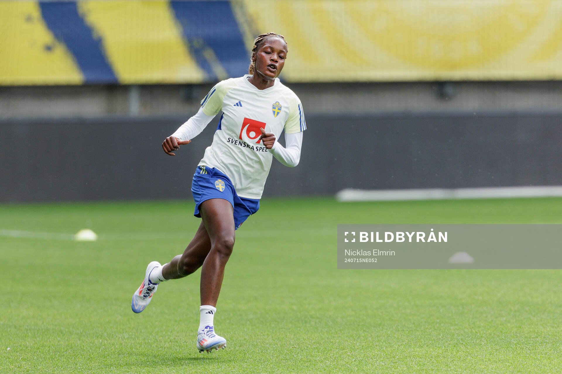 Evelyn Ijeh of the Swedish women's national football team