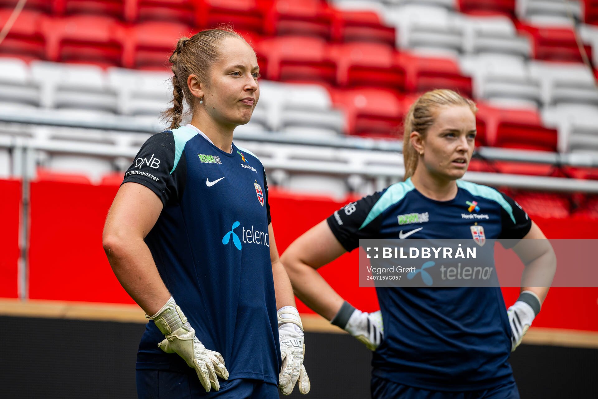 Goalkeeper Aurora Mikalsen and goalkeeper Guro Pettersen of