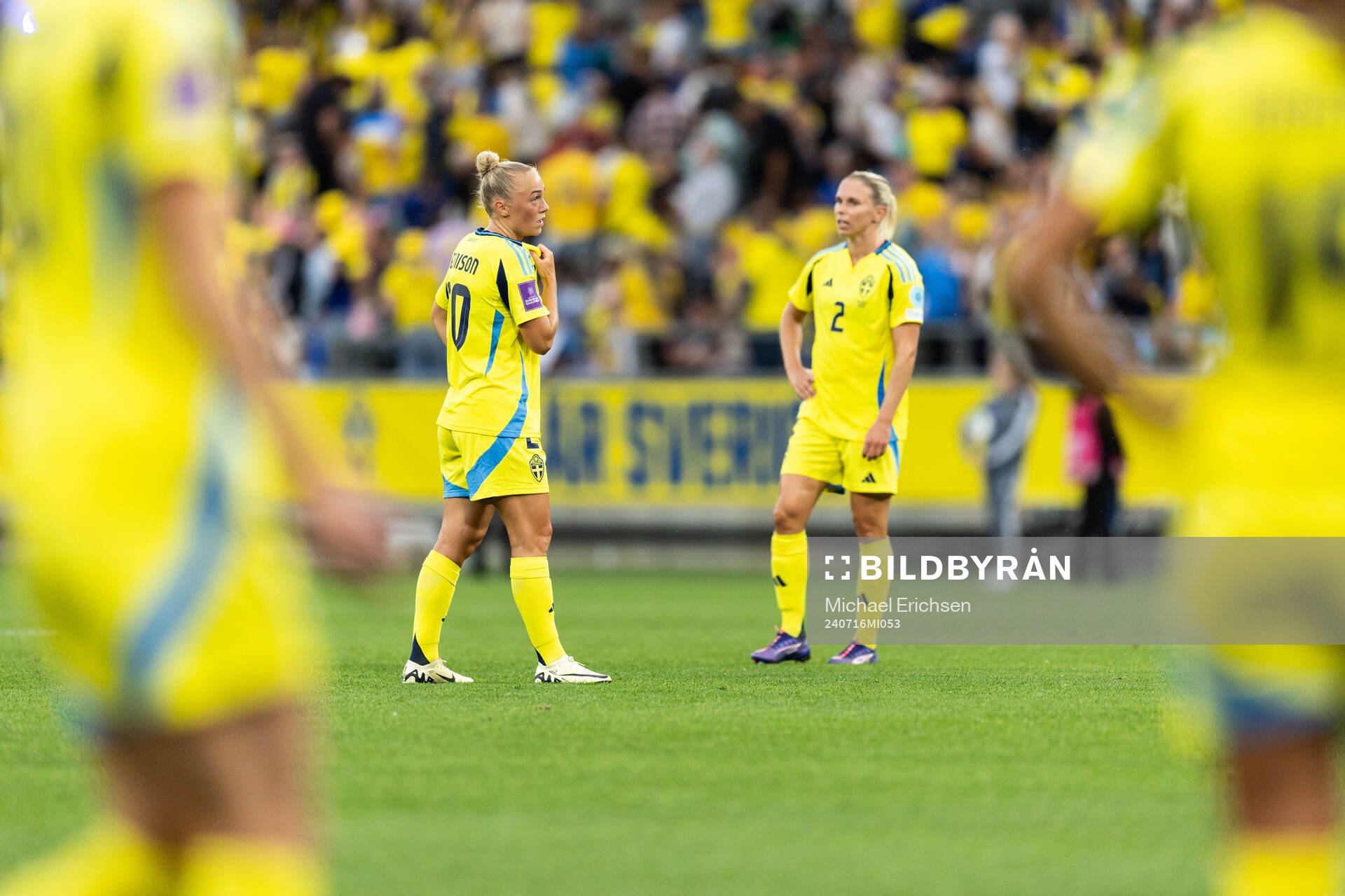 Hanna Bennison and Jonna Andersson of Sweden look dejected