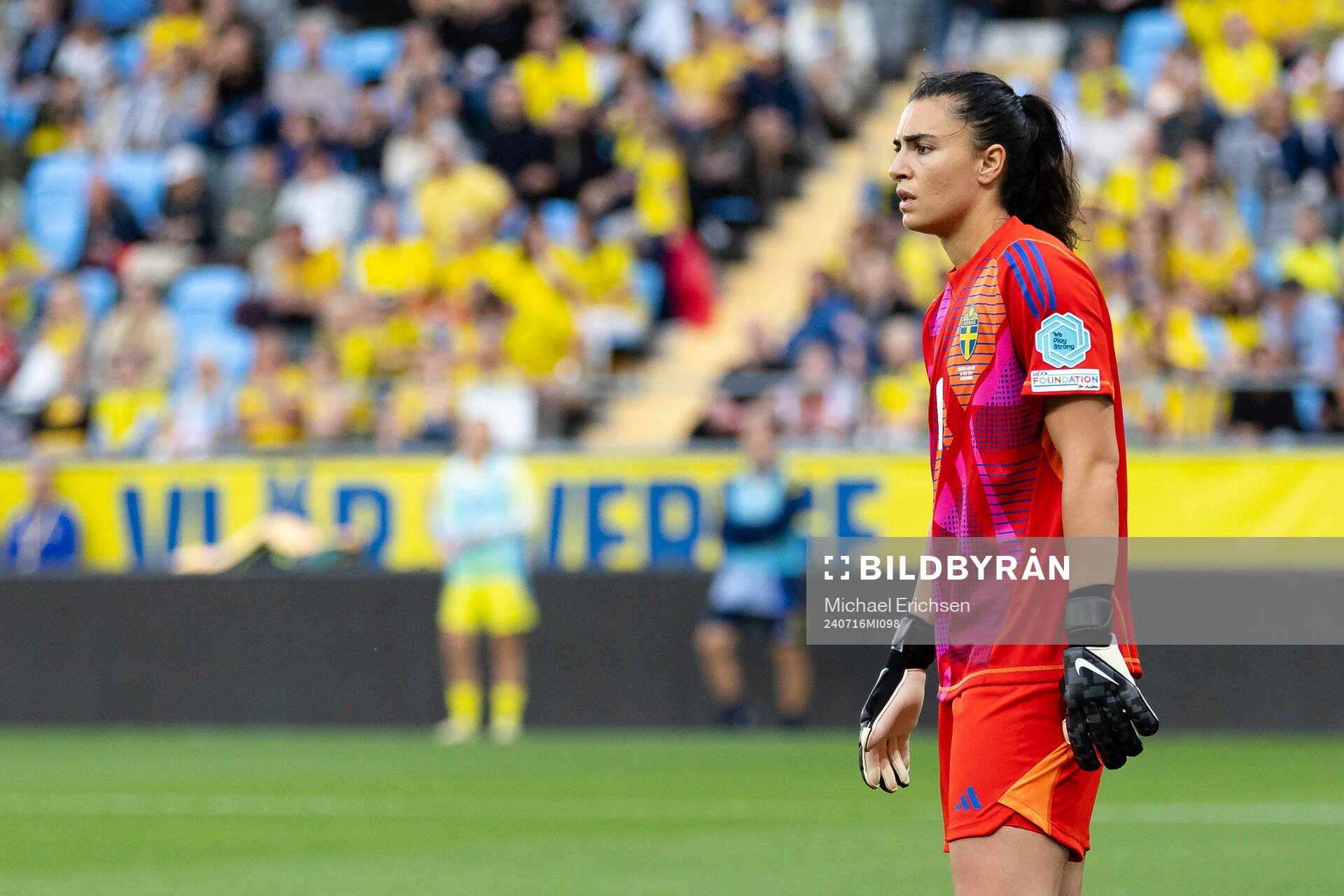 Goalkeeper Zecira Musovic of Sweden