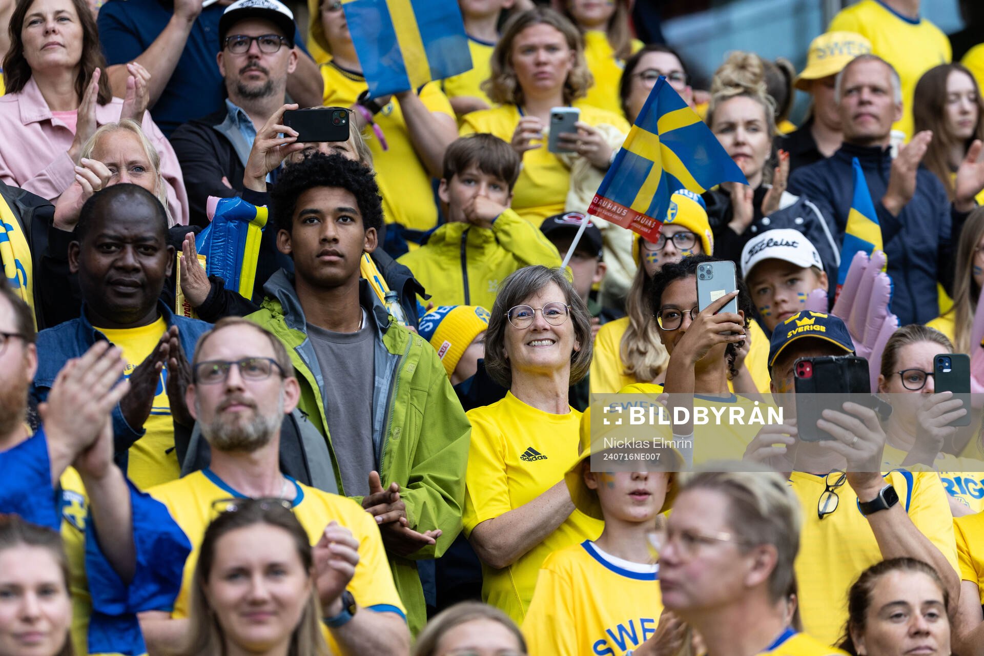 Fans of Sweden