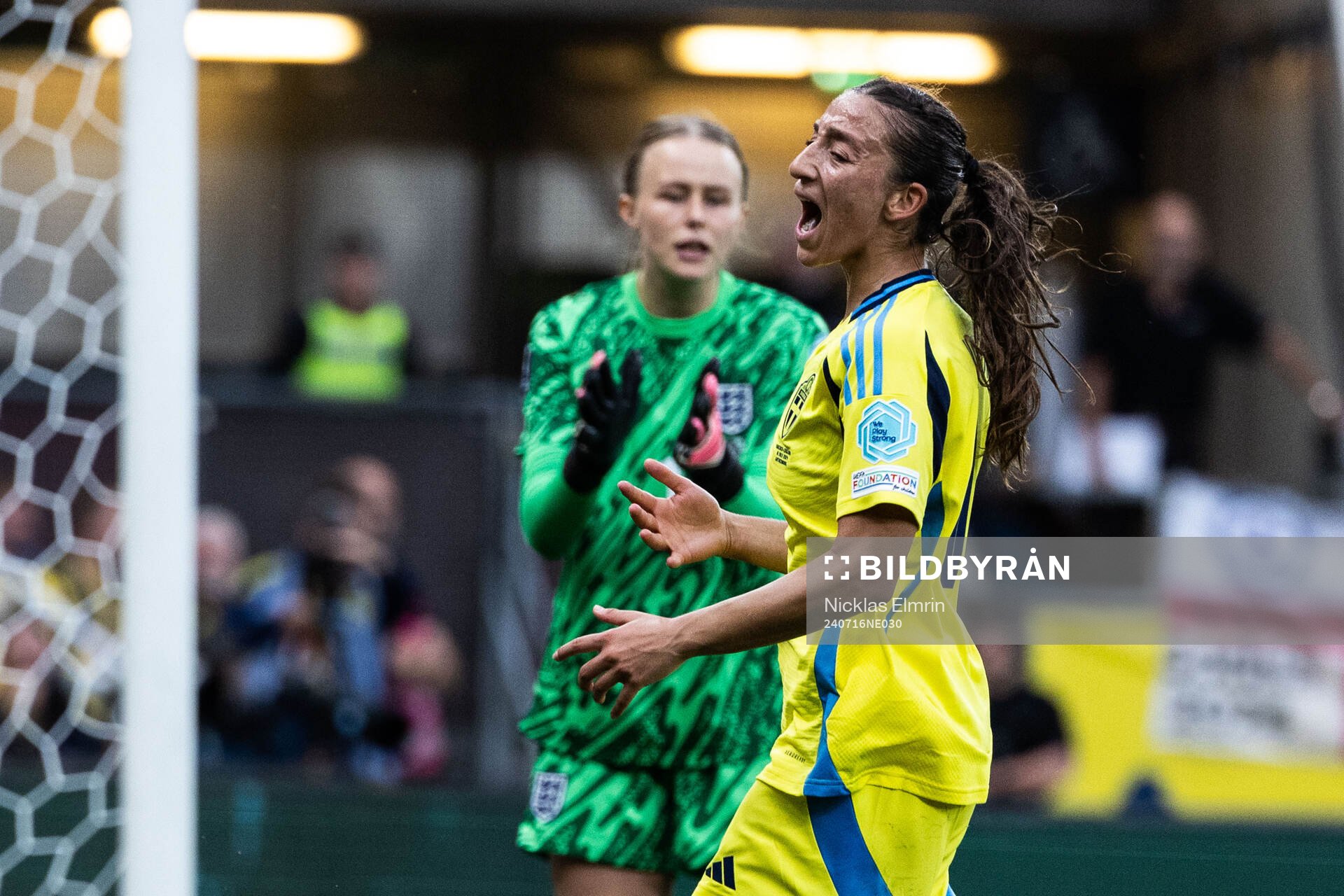 Rusul Rosa Kafaji of Sweden looks dejected