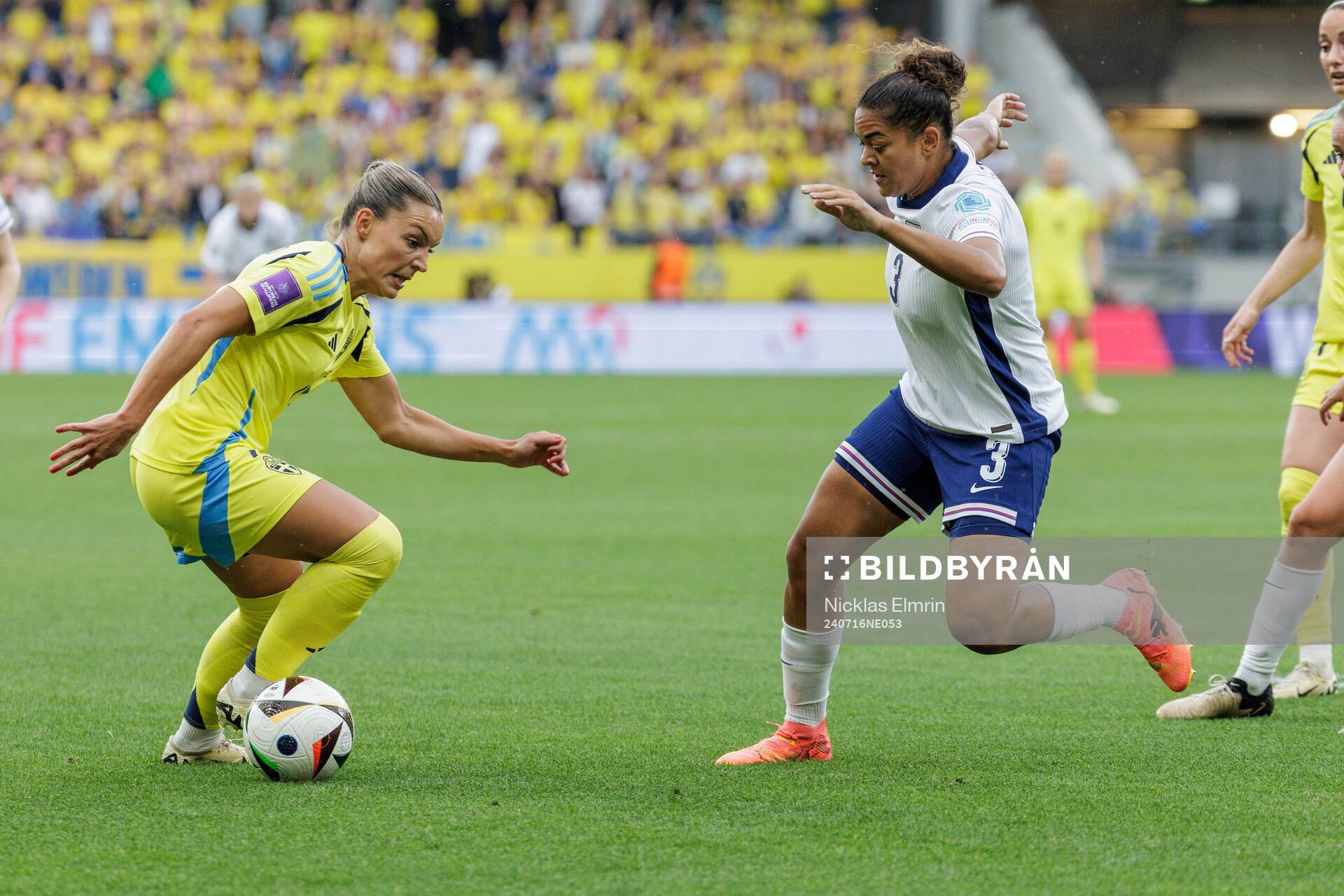 Johanna Rytting Kaneryd of Sweden and Jessica Carter of