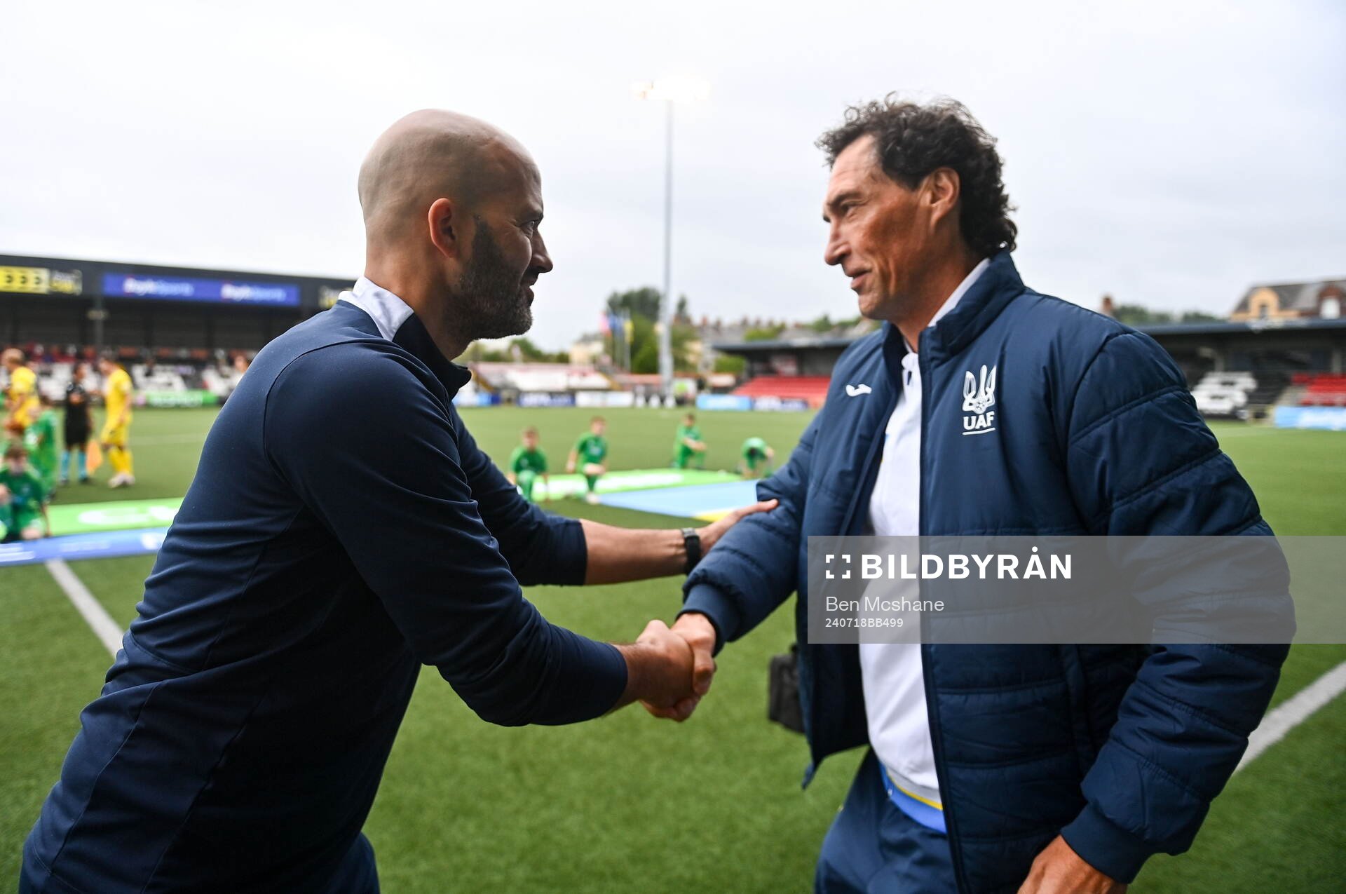Norway head coach Luis Pimenta, left, and Ukraine head