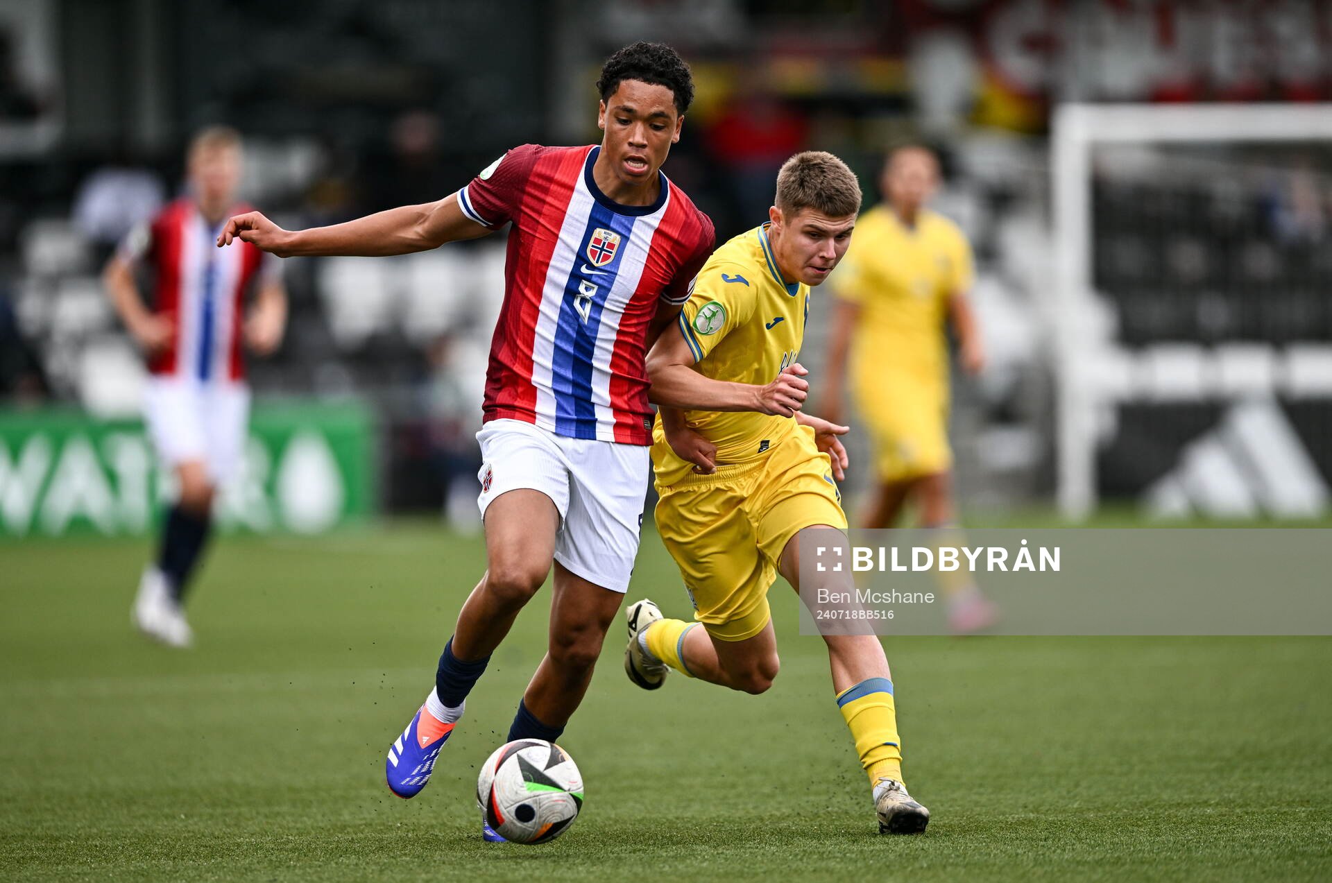 Travis Hernes of Norway in action against Daniil Vashchenko