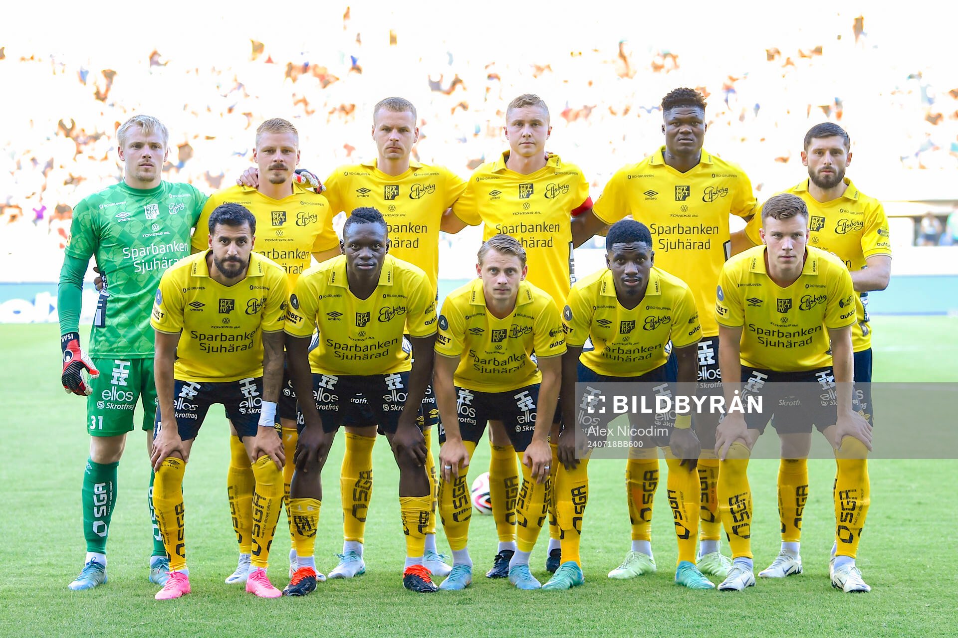 The starting eleven of Elfsborg pose for a team photo
