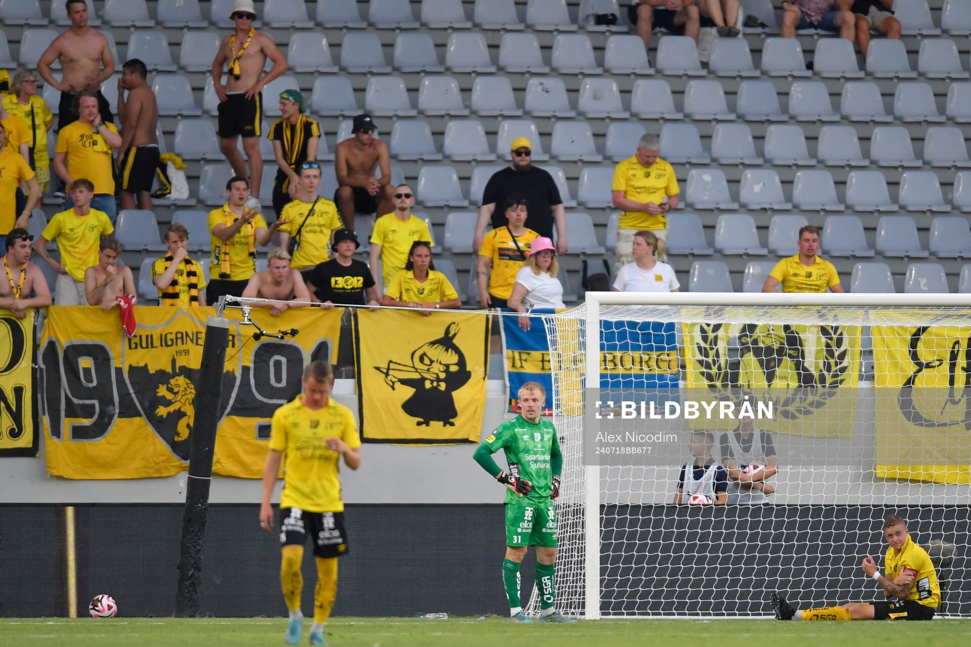 Goalkeeper Isak Pettersson of Elfsborg looks deject