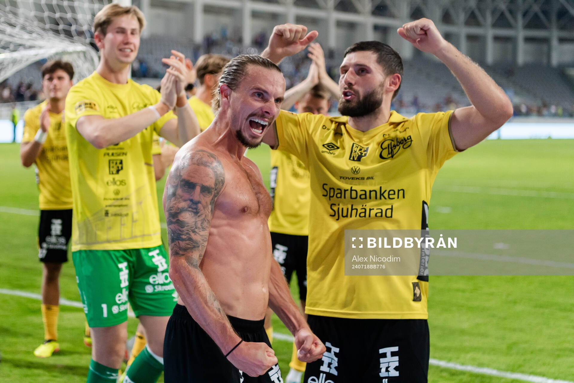 Niklas Hult of Elfsborg celebrates