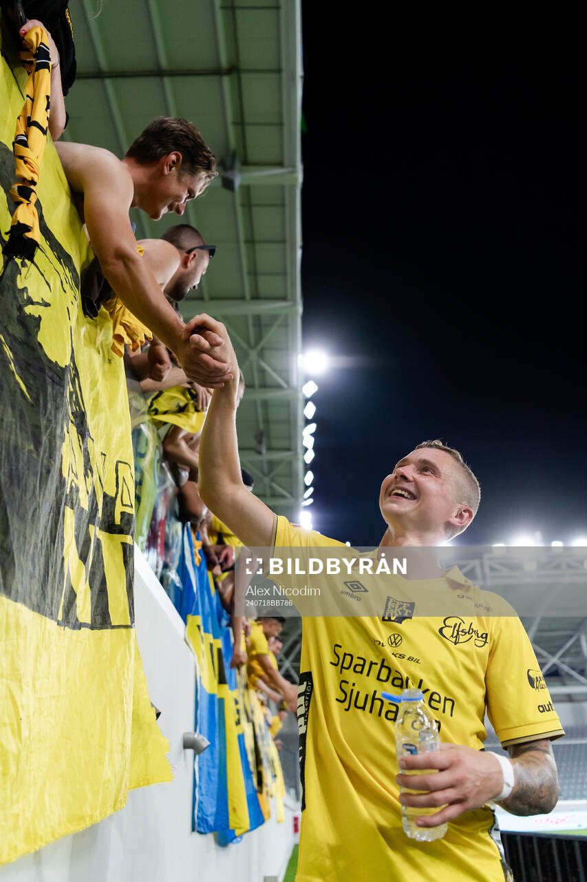 Sebastian Holmen of Elfsborg celebrates with fans
