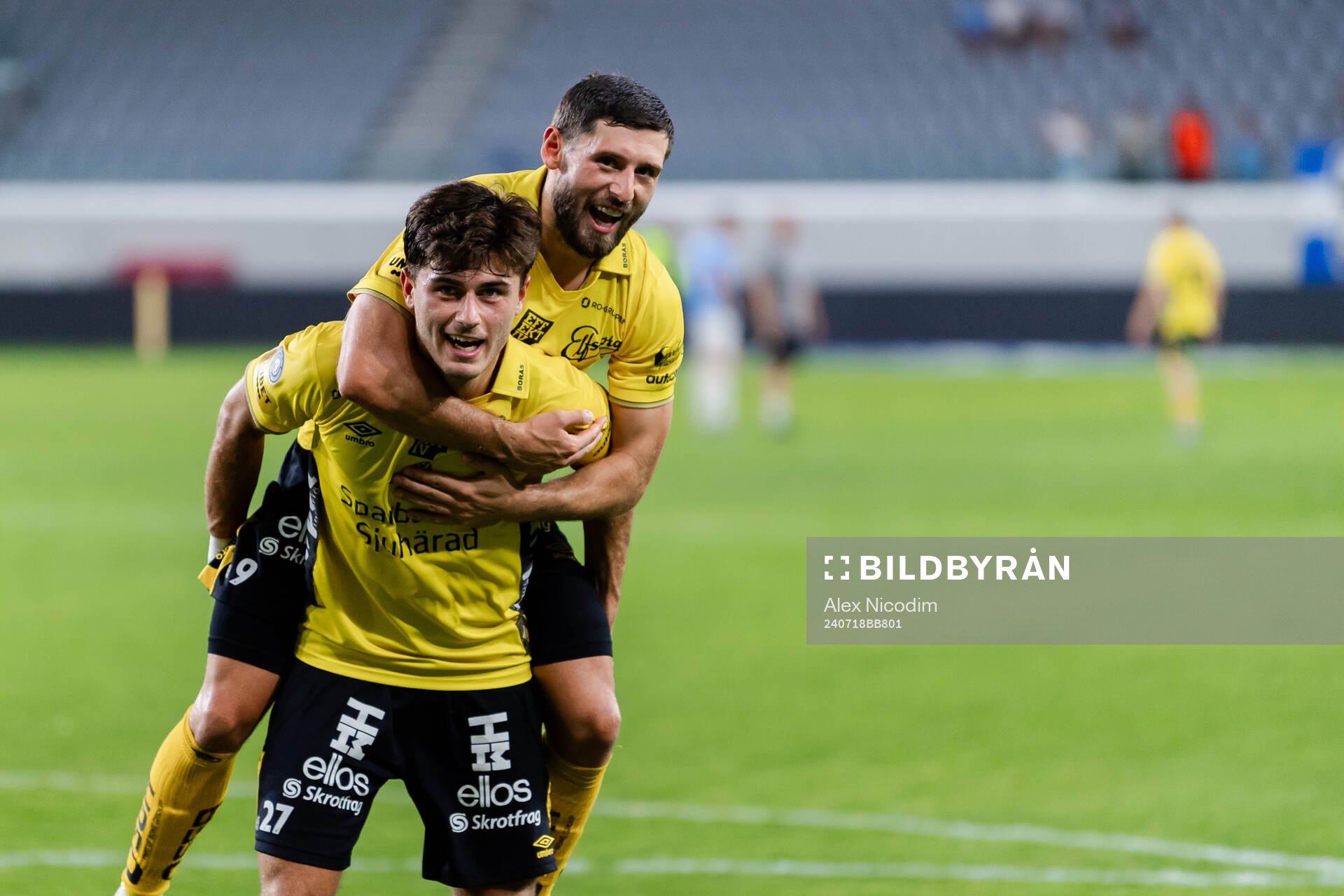 Besfort Zeneli and Arber Zeneli of Elfsborg celebrate