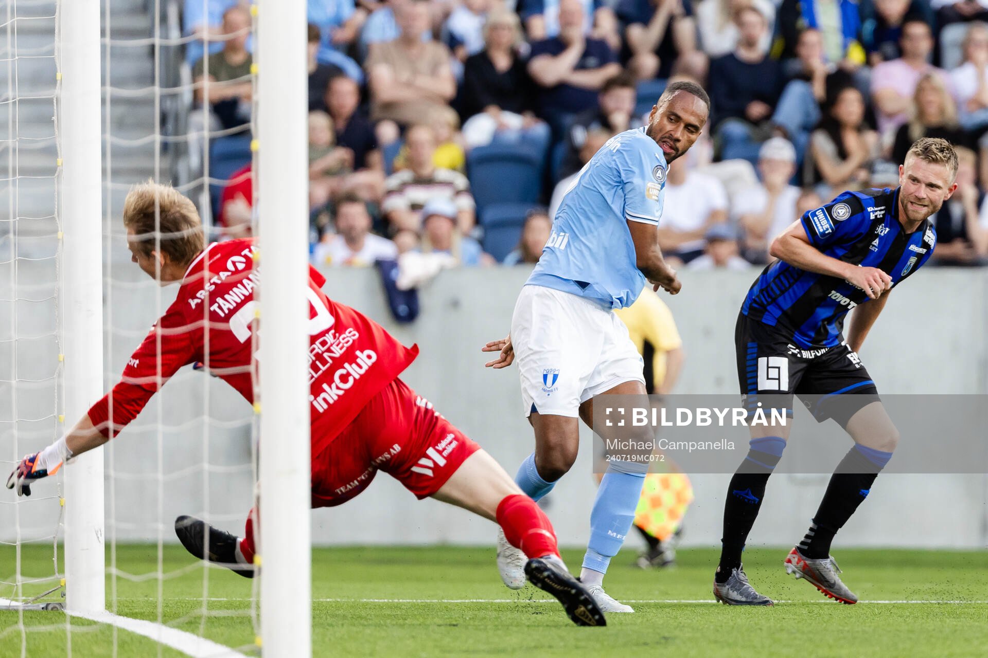 Malmö FFs Isaac Kiese Thelin jublar