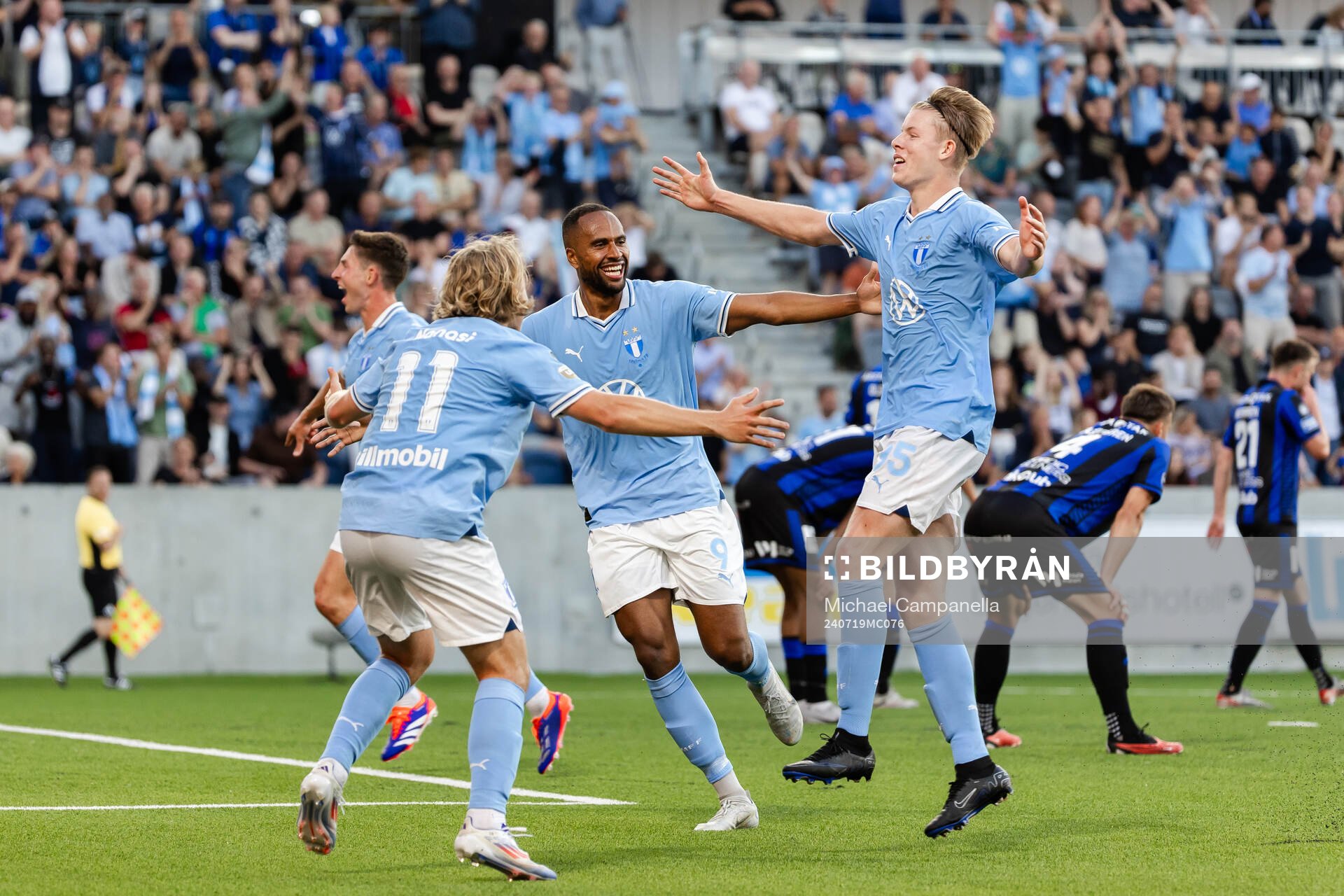Malmö FFs Sebastian Nanasi , Isaac Kiese Thelin och Nils