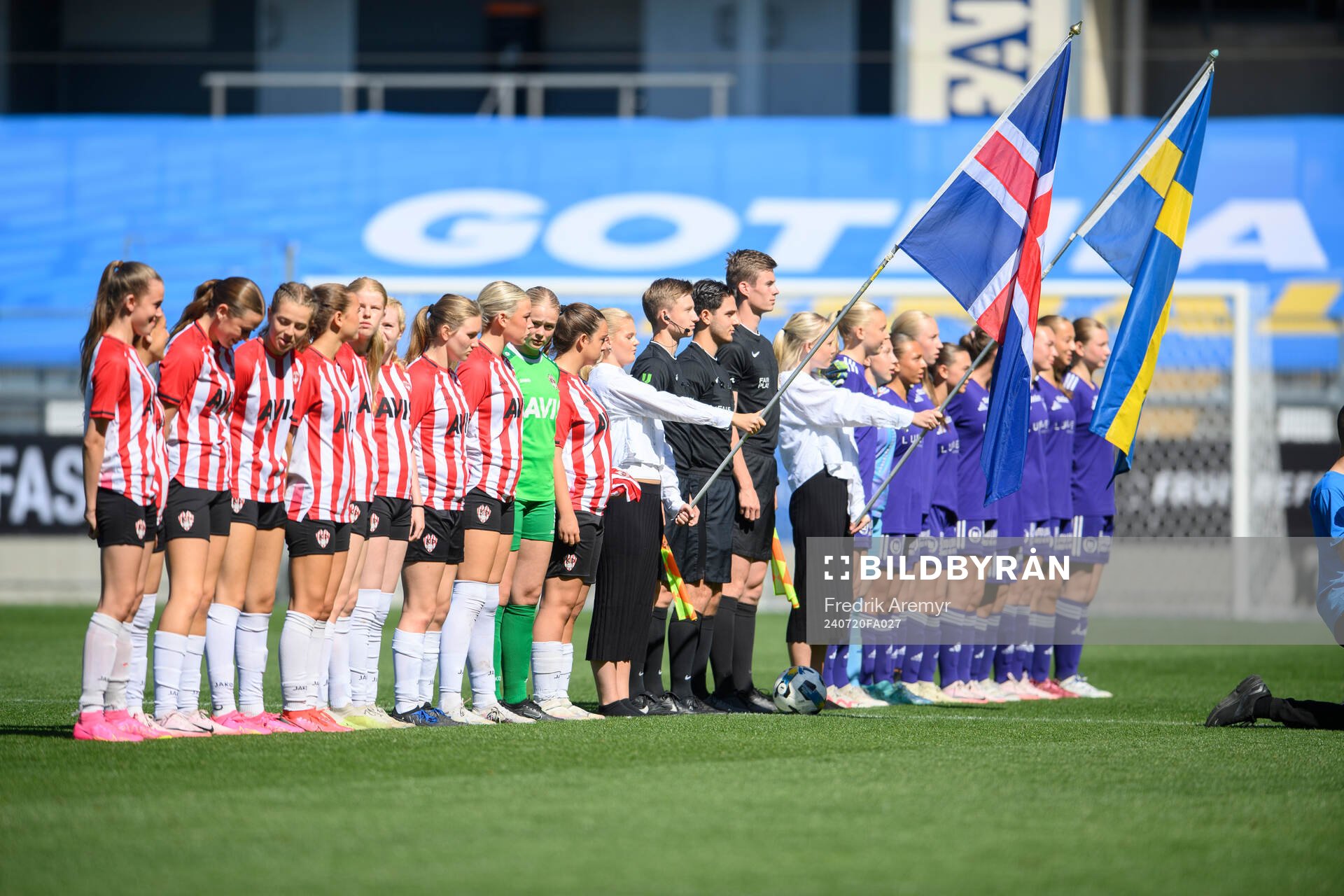 Throtturs och Lerums spelare ställer upp inför finalen i G16 under finalerna i Gothia Cup den 20 juli 2024 i Göteborg. 