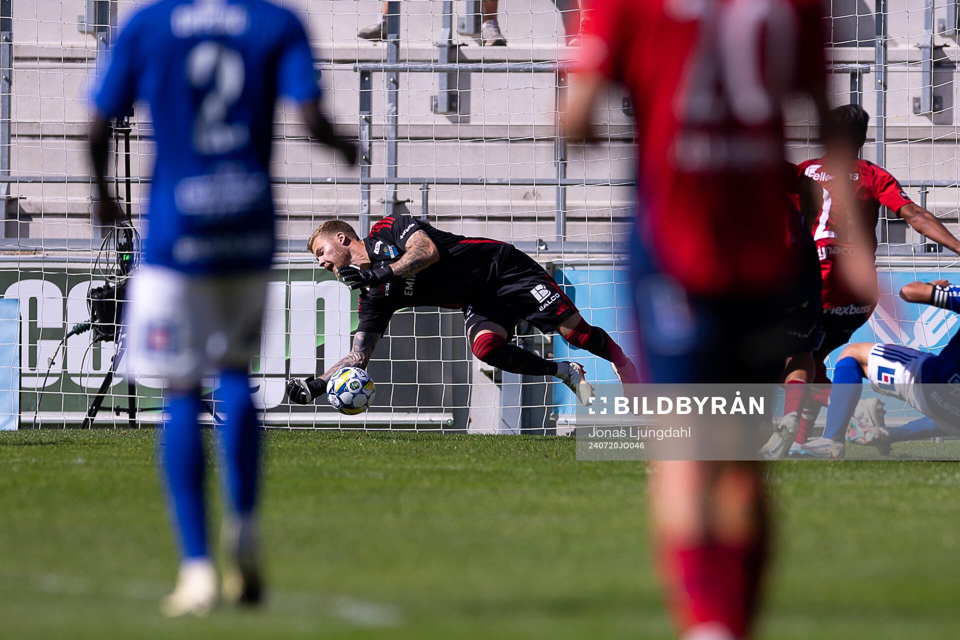 Östers målvakt Robin Wallinder