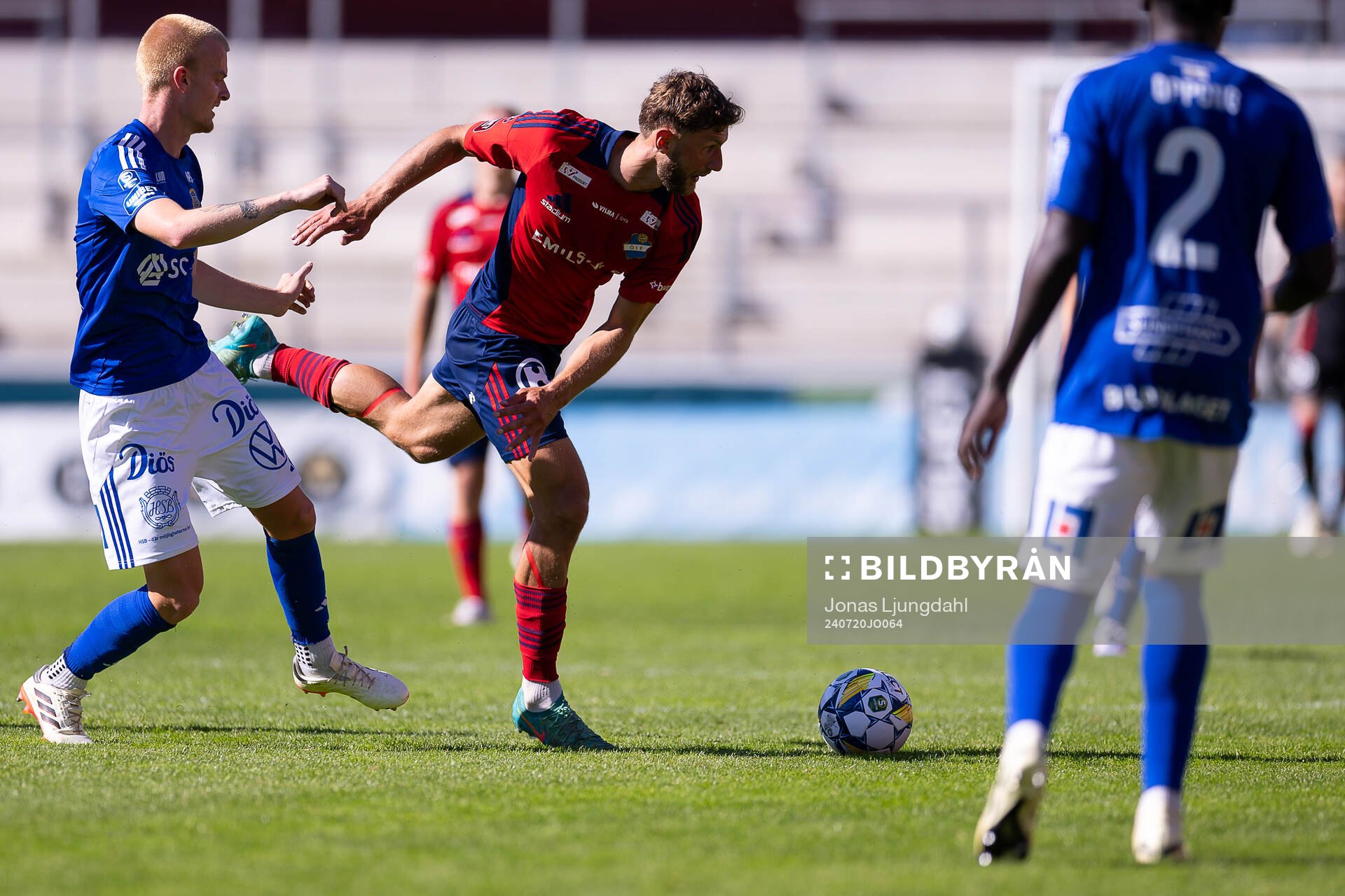 GIF Sundsvalls Lucas Forsberg och Östers Alibek Aliev
