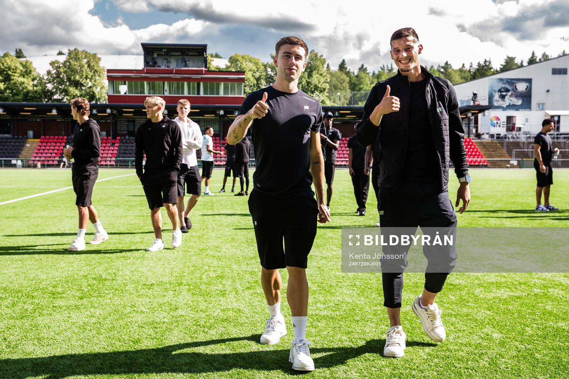 Hammarbys Marc Llinares Barragan och Viktor Djukanovic