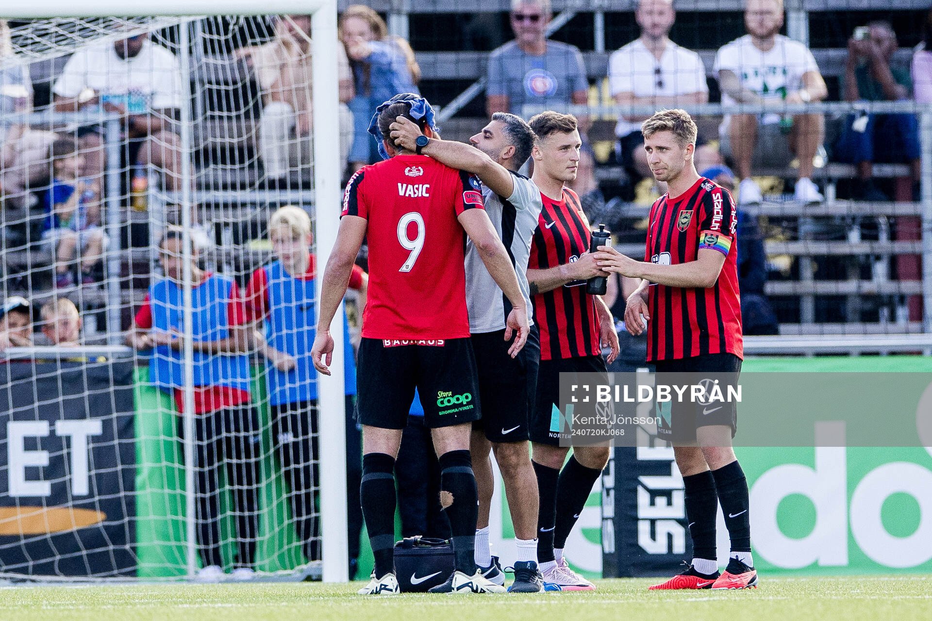 Brommapojkarnas Nikola Vasic får vård