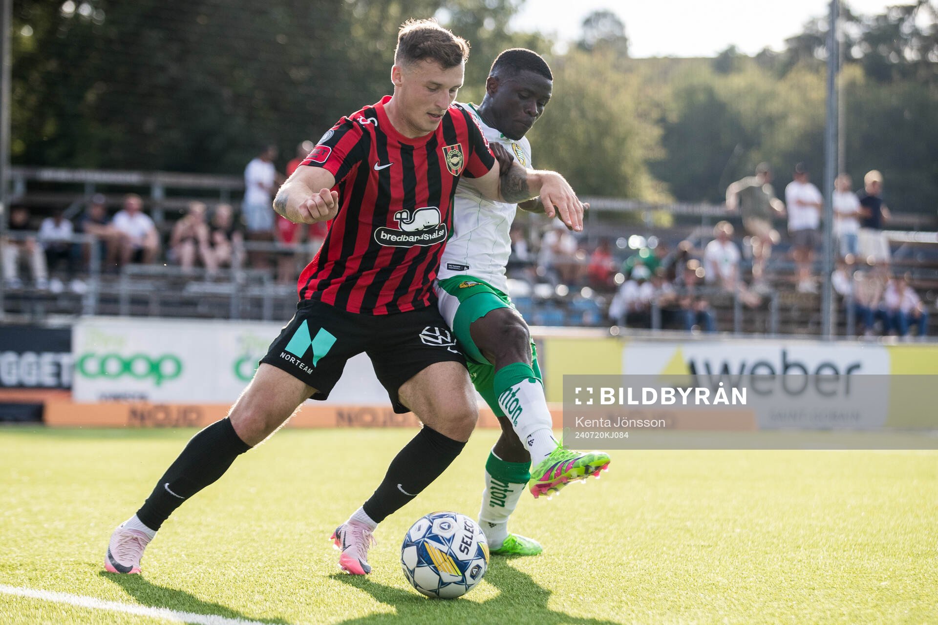 Brommapojkarnas Adam Skanning Jakobsen och Hammarbys