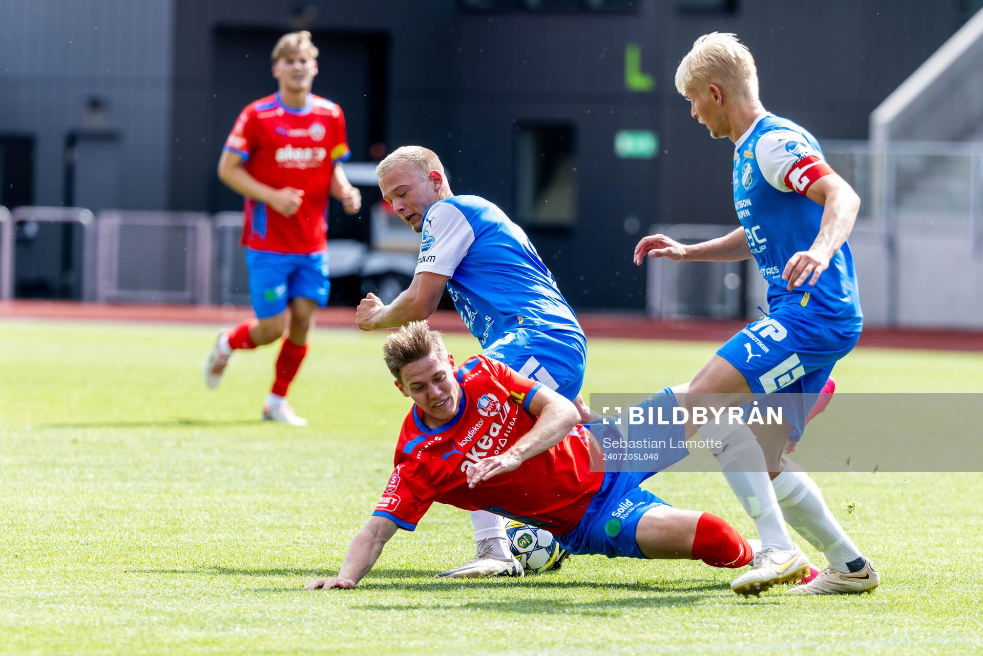 IK Oddevolds Olle Kjellman Olblad och Helsingborgs Taylor