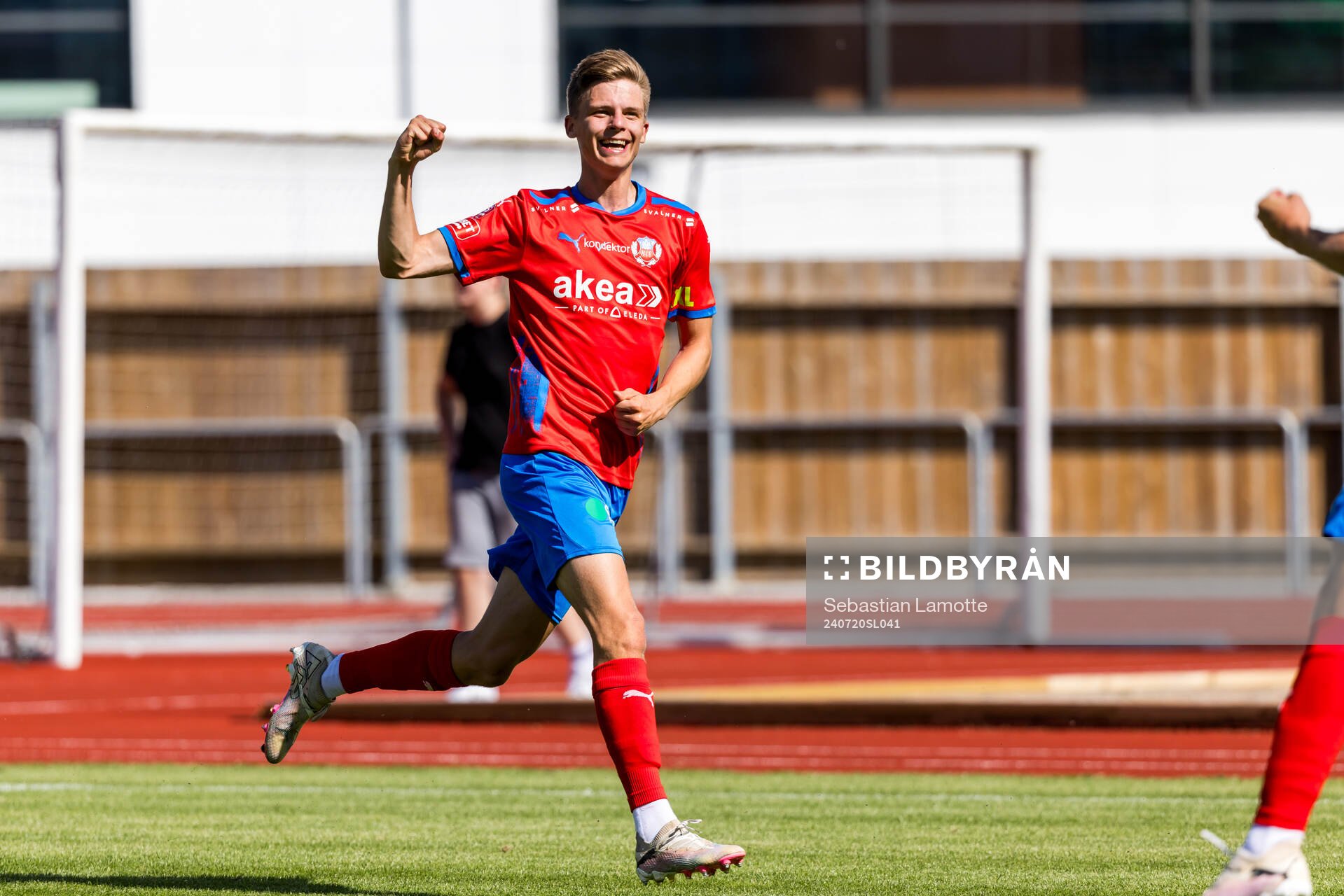 Helsingborgs Adrian Svanbäck jublar