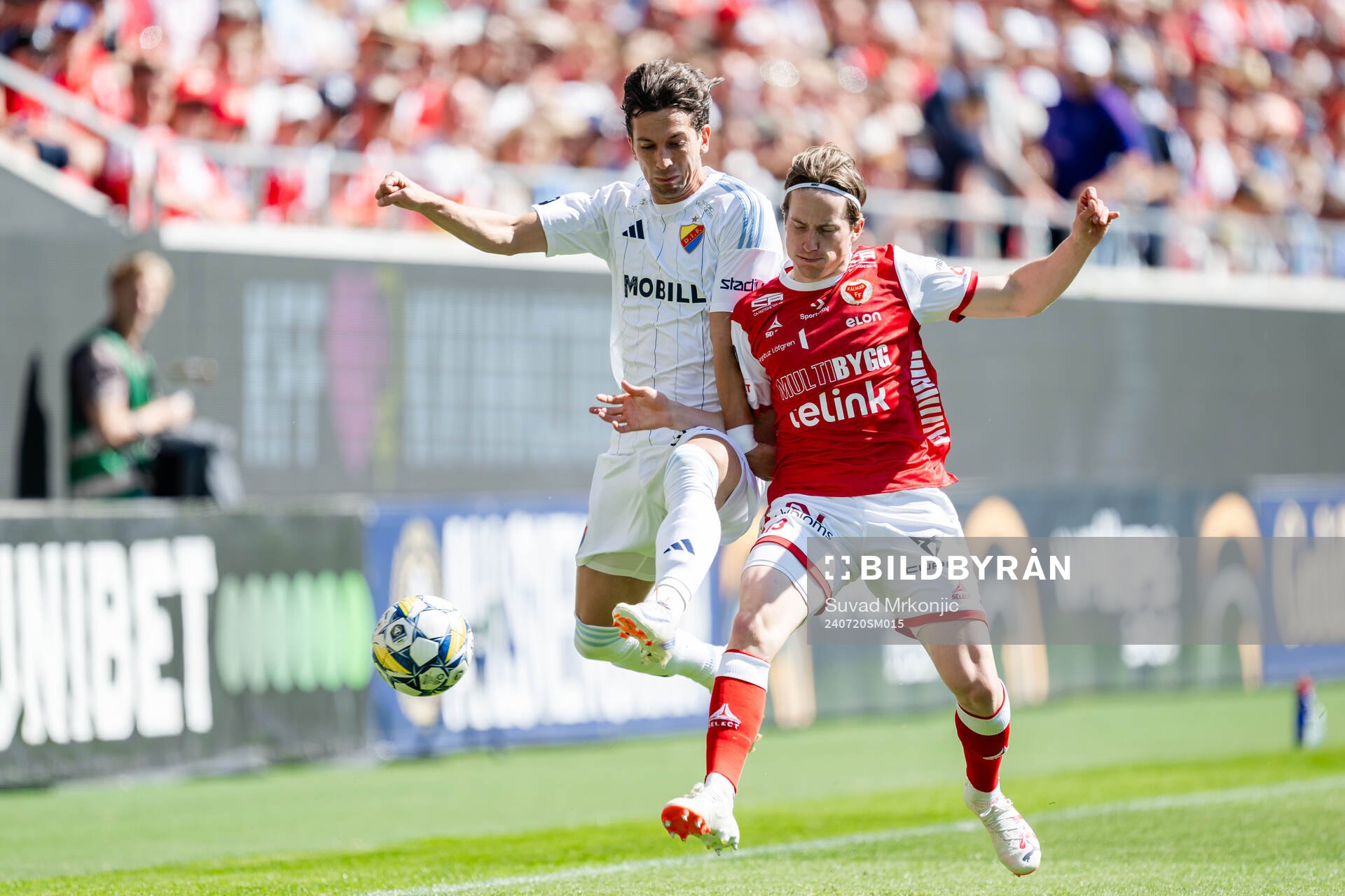 Djurgårdens Gustav Wikheim och Kalmars Johan Karlsson