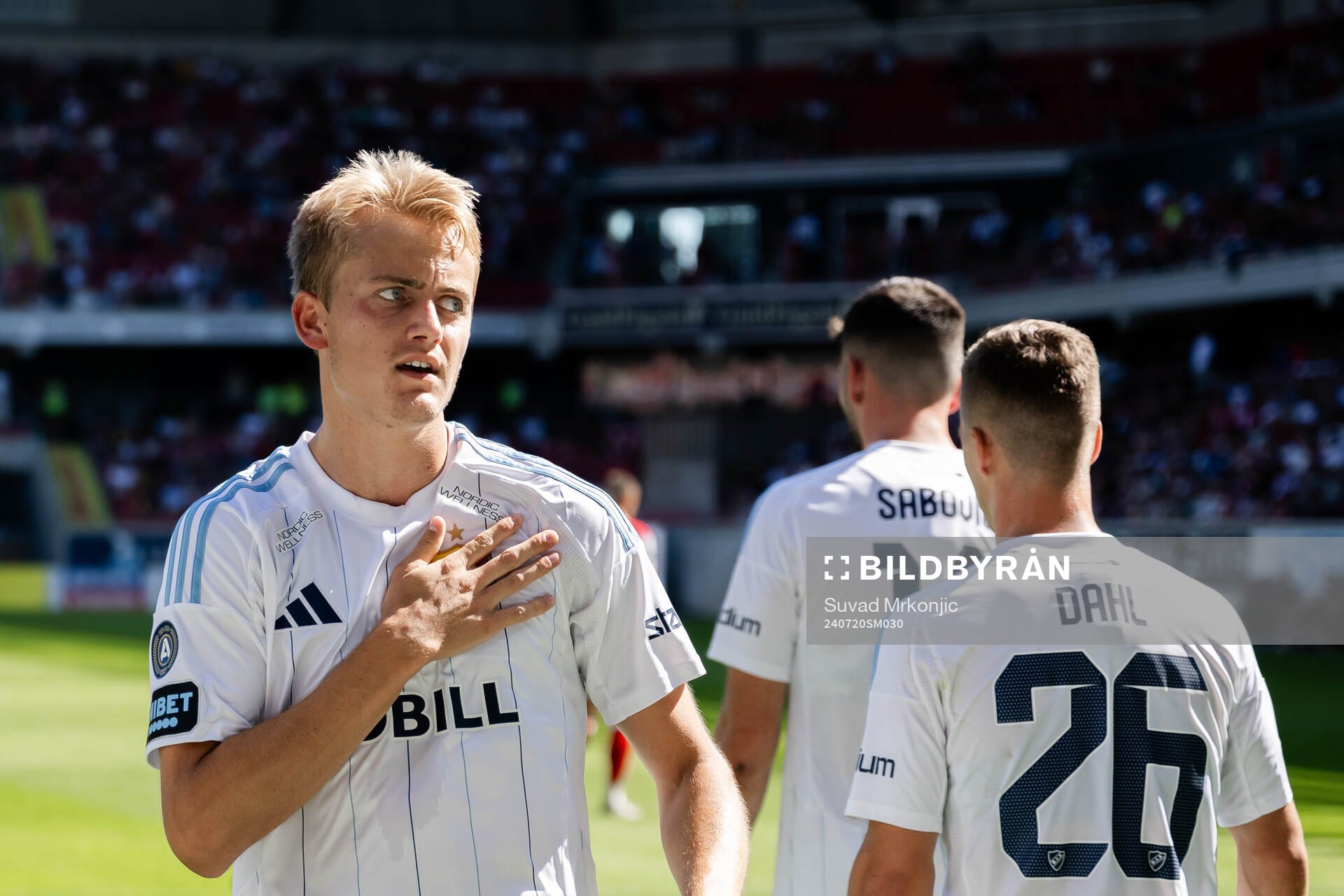 Djurgårdens Oskar Fallenius jublar