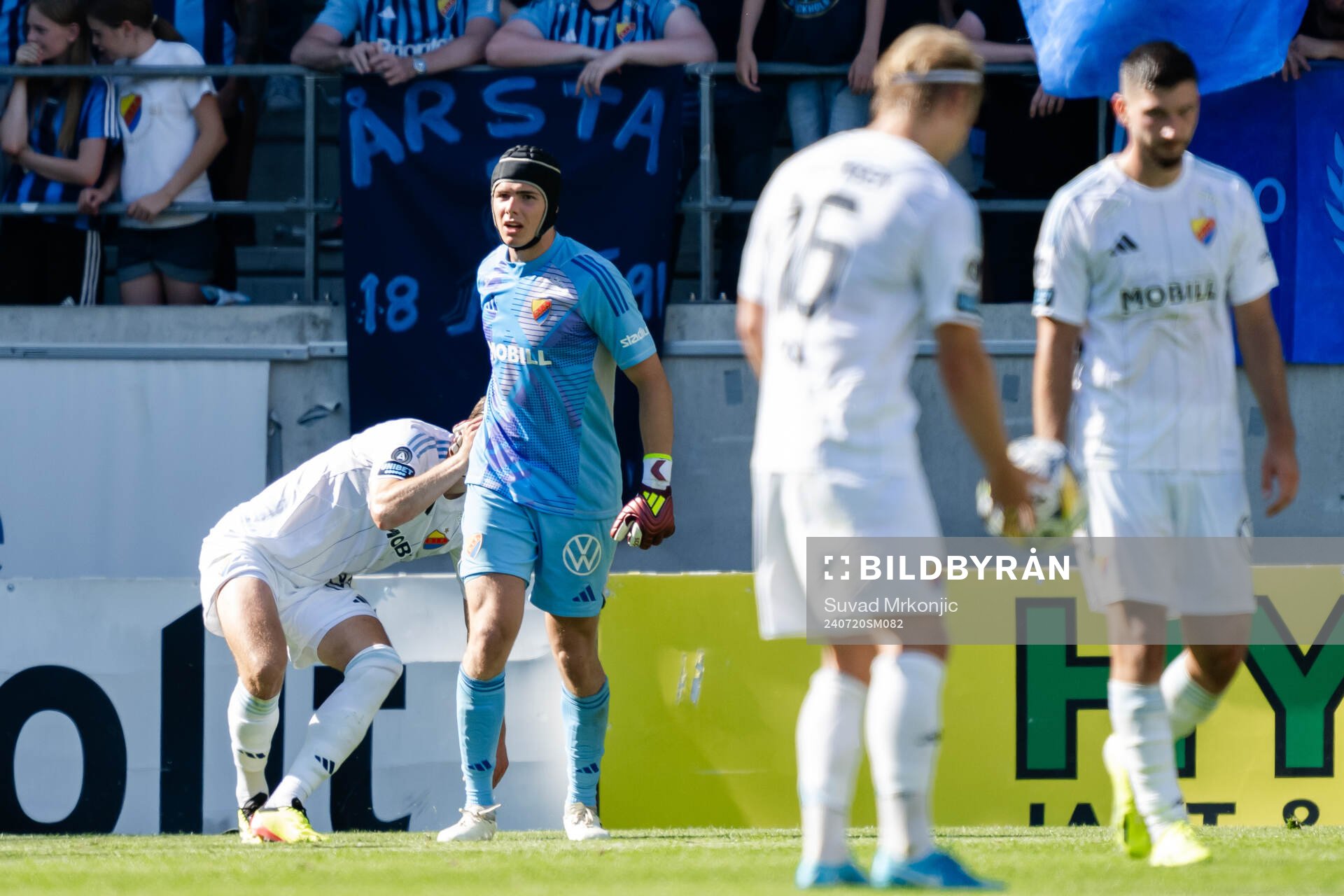 Djurgårdens målvakt Jacob Widell Zetterström deppar