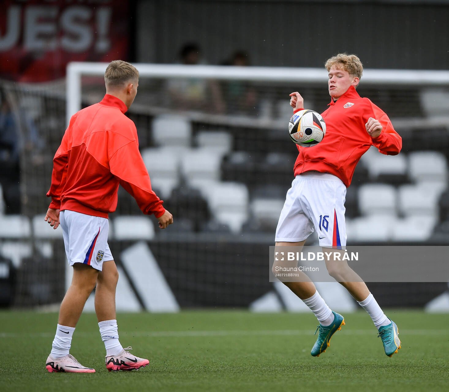 Vetle Auklend of Norway warms-up