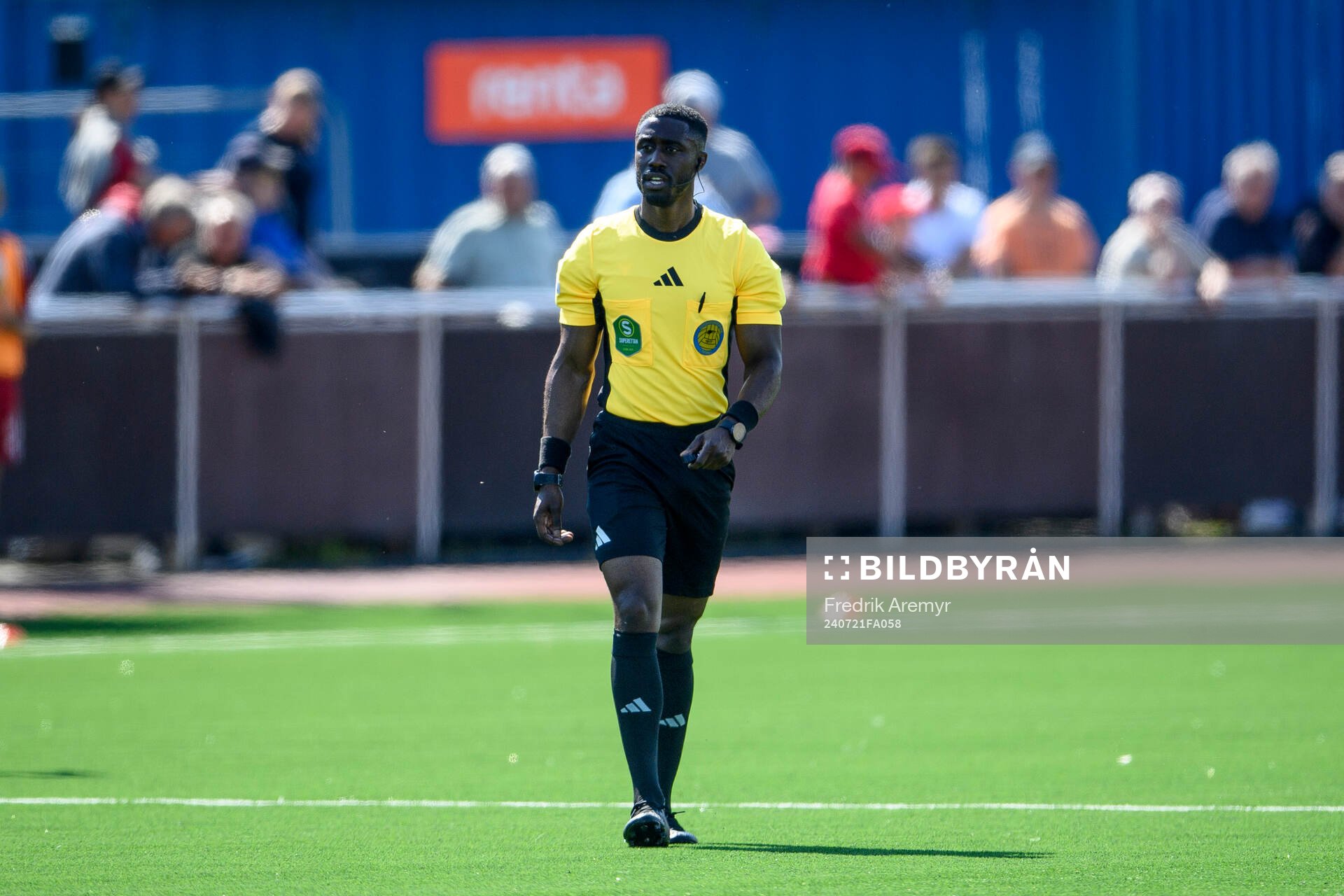 Domare Fredrik Oppong