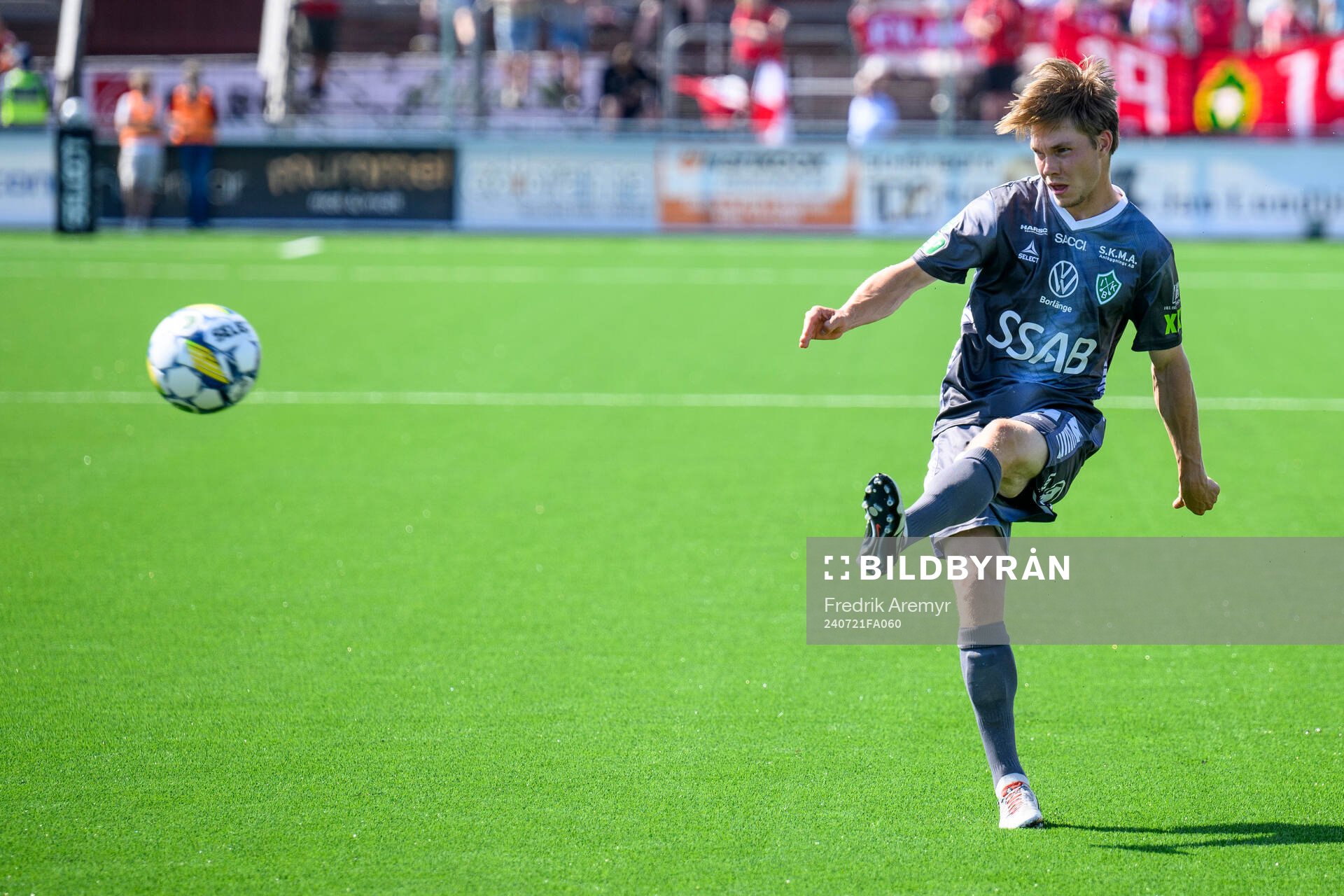 Brages Gustav Berggren under fotbollsmatchen i Superettan mellan Skövde AIK och Brage den 21 juli 2024 i Skövde. 