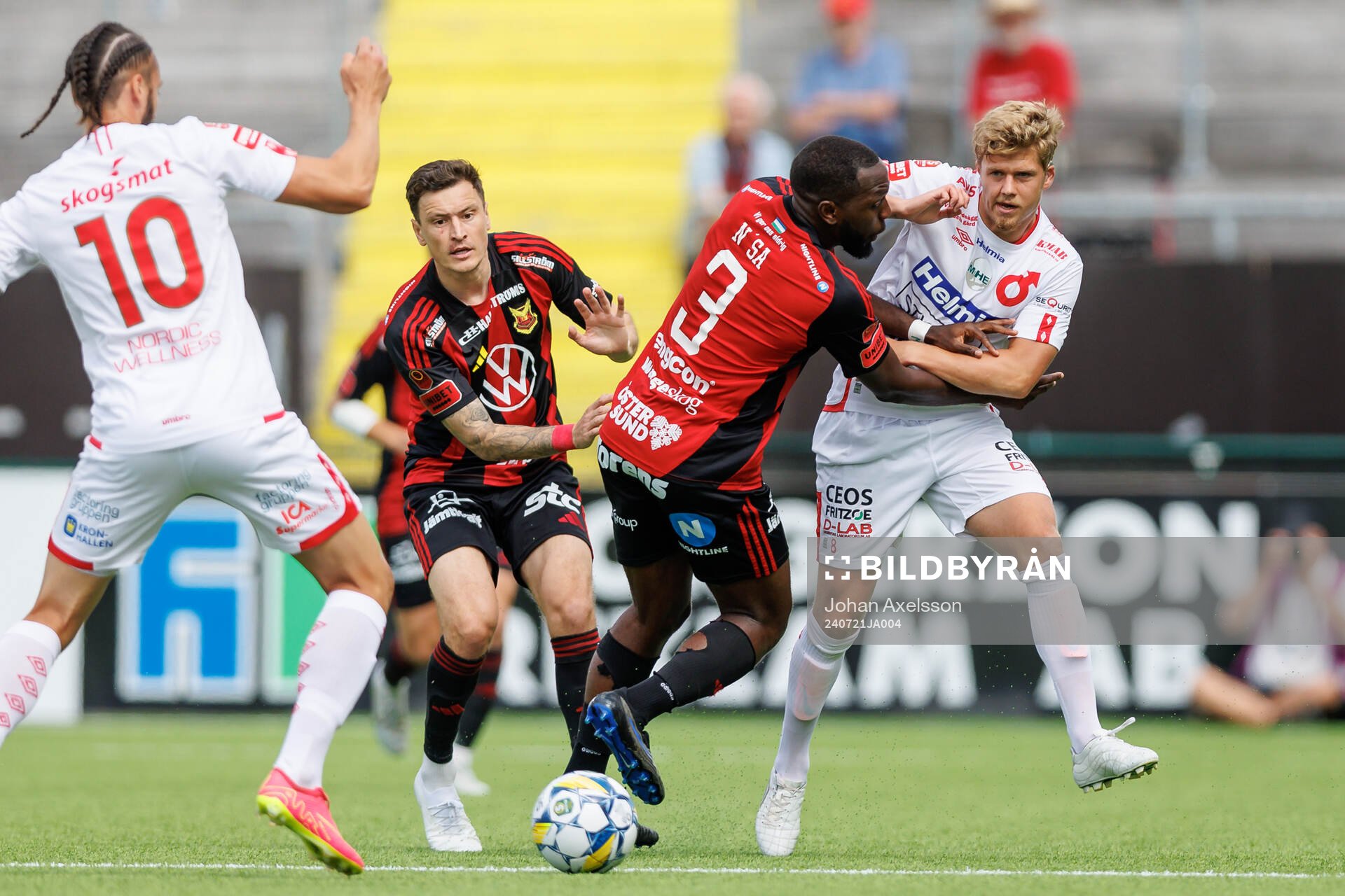 Östersunds Chrisnovic Isemoli N'sa och Degerfors Kevin