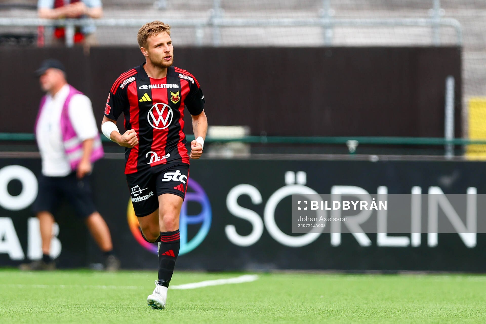 Östersunds Mykola Musolitin jublar